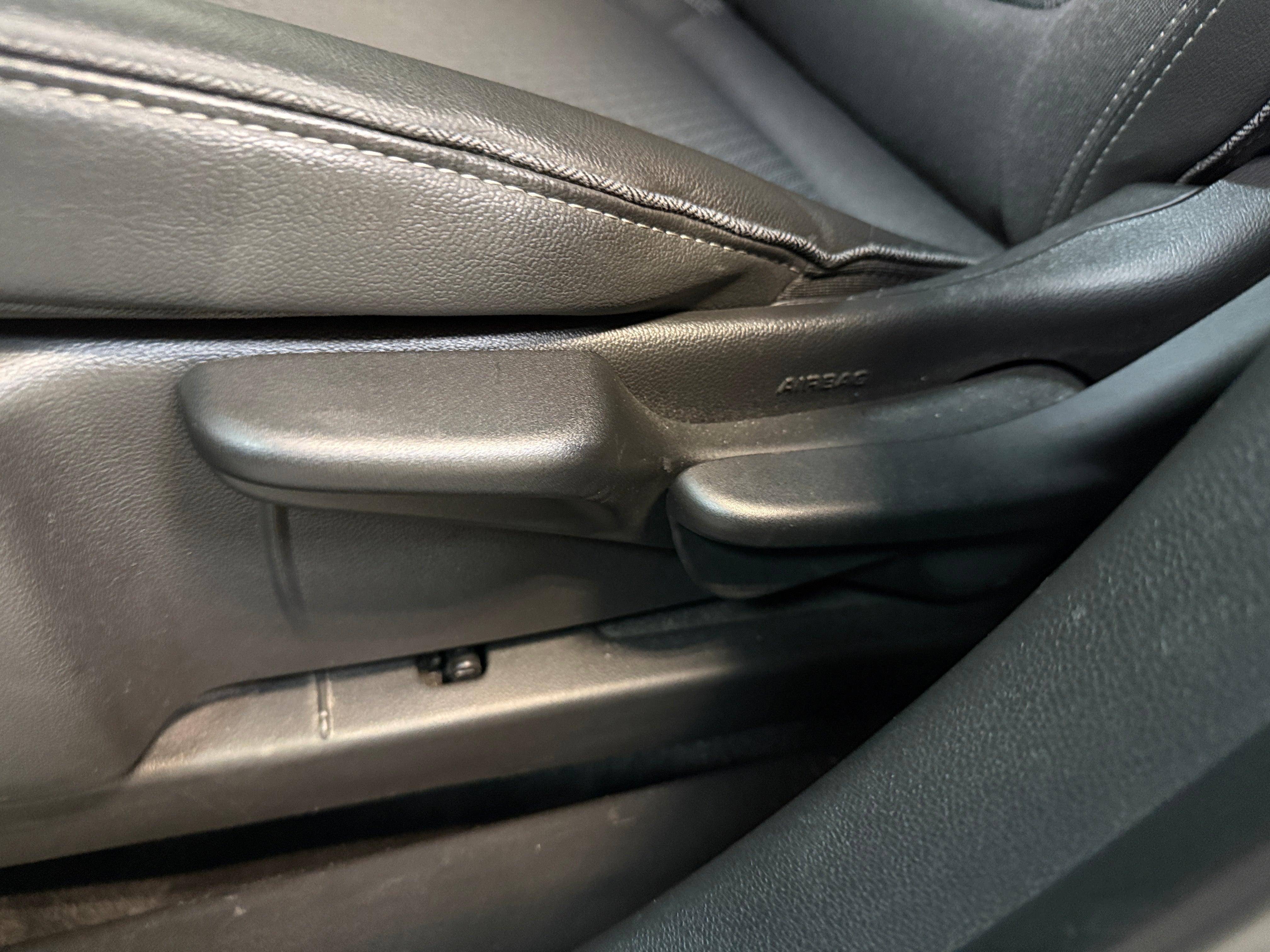 2025 Buick Encore GX Preferred - Photo 2