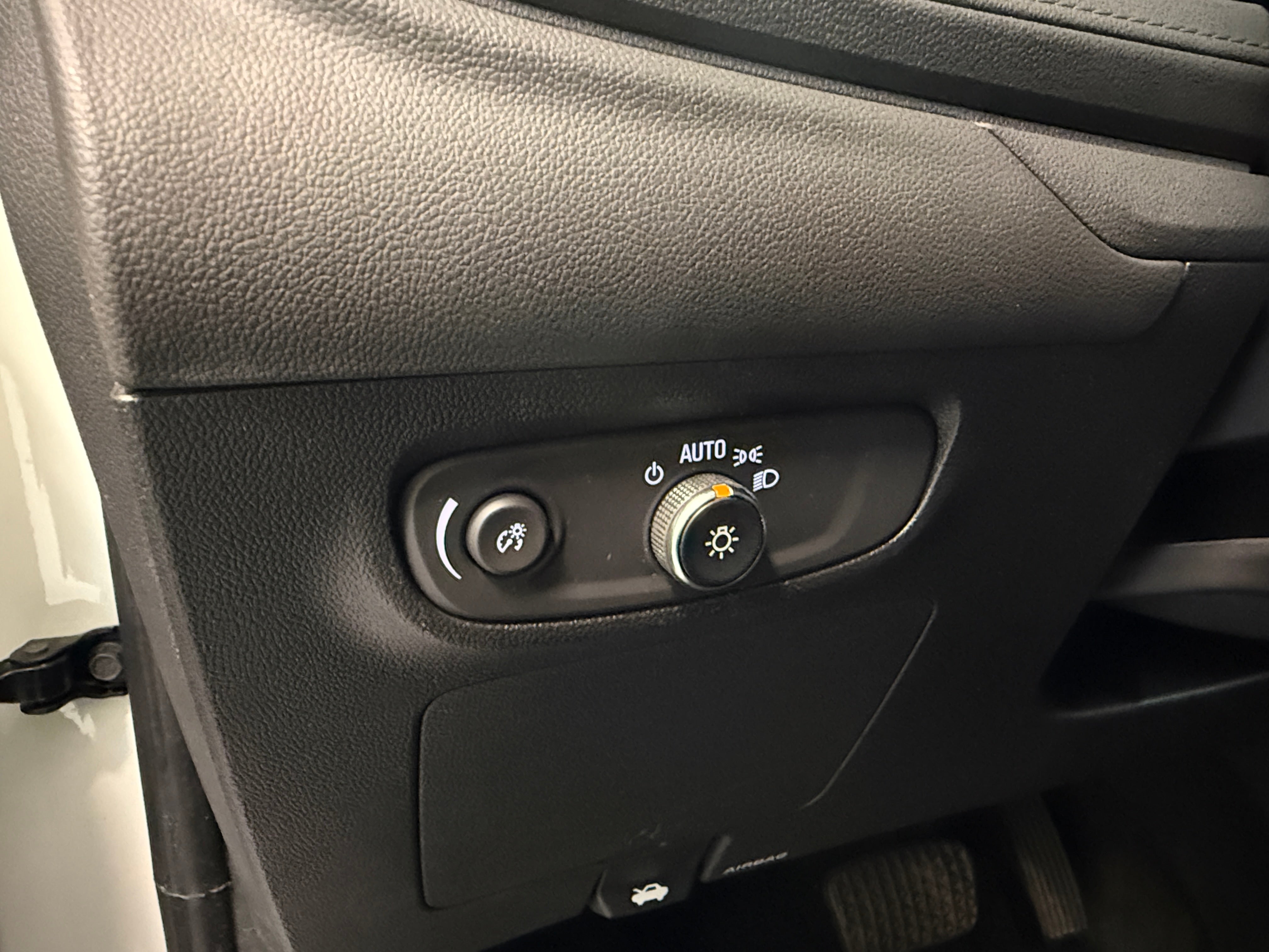 2025 Buick Encore GX Preferred - Photo 10