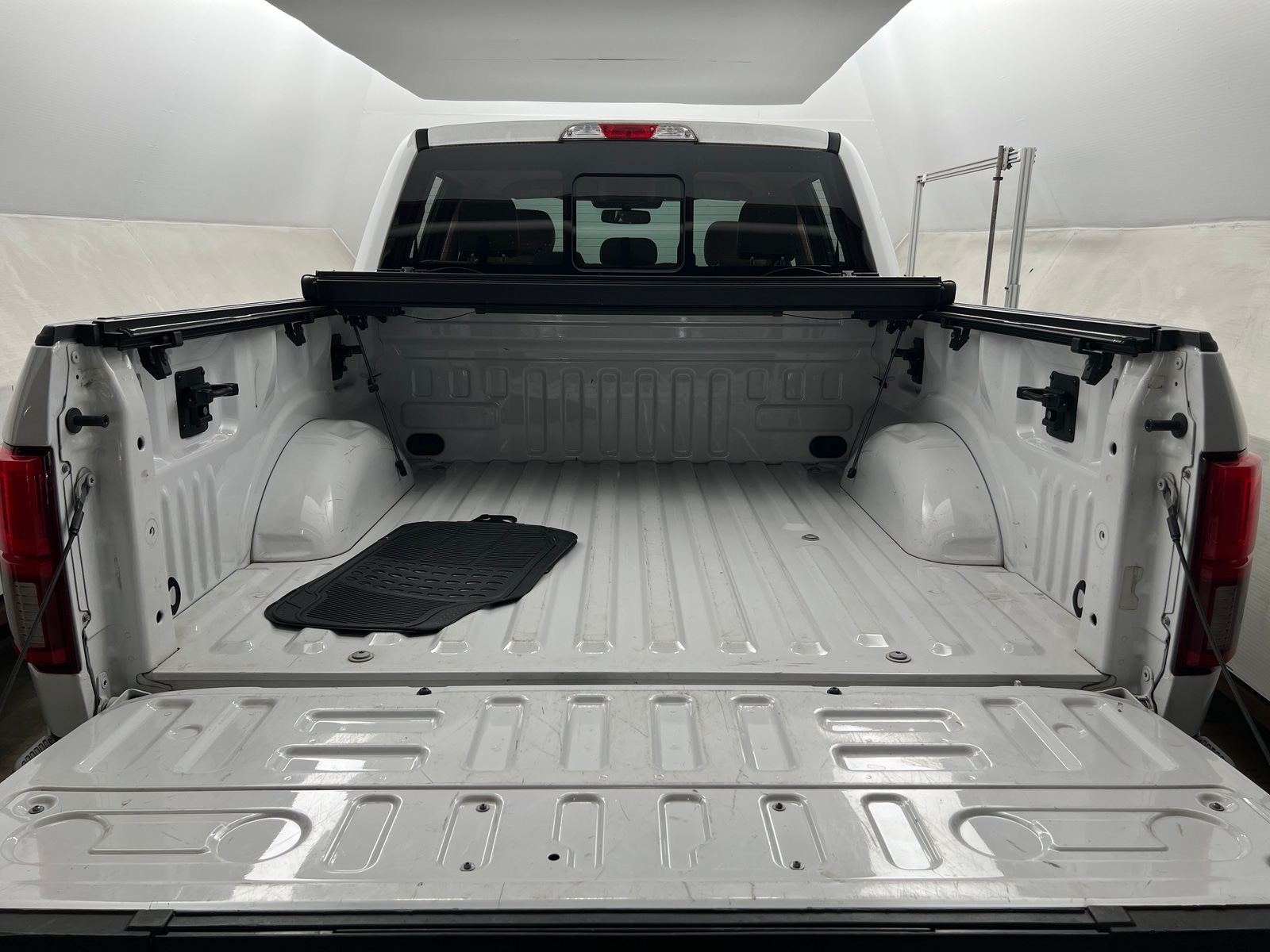 Thumbnail: 2018 Ford Econoline - 6