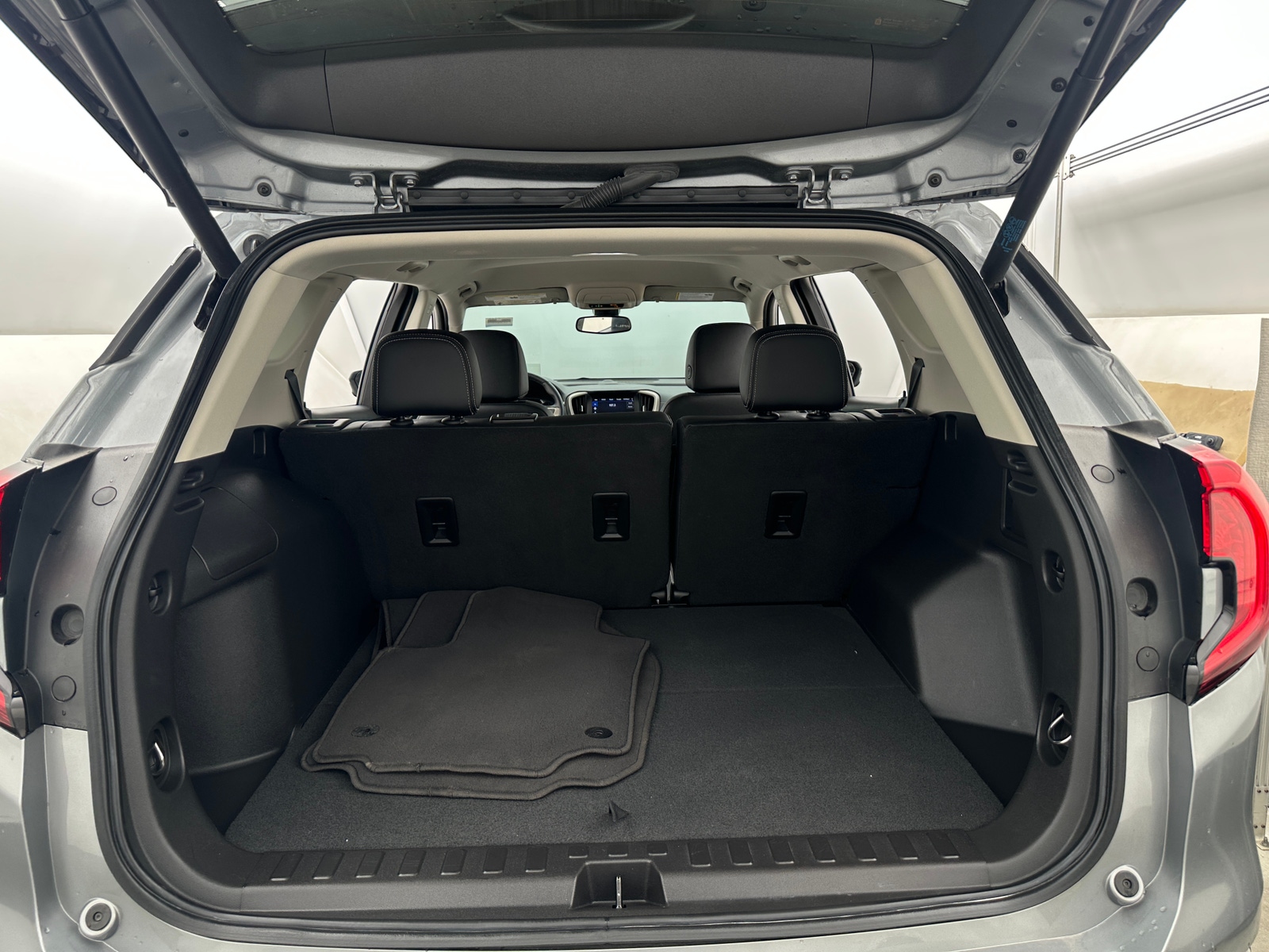 Thumbnail: 2024 GMC Terrain - 6