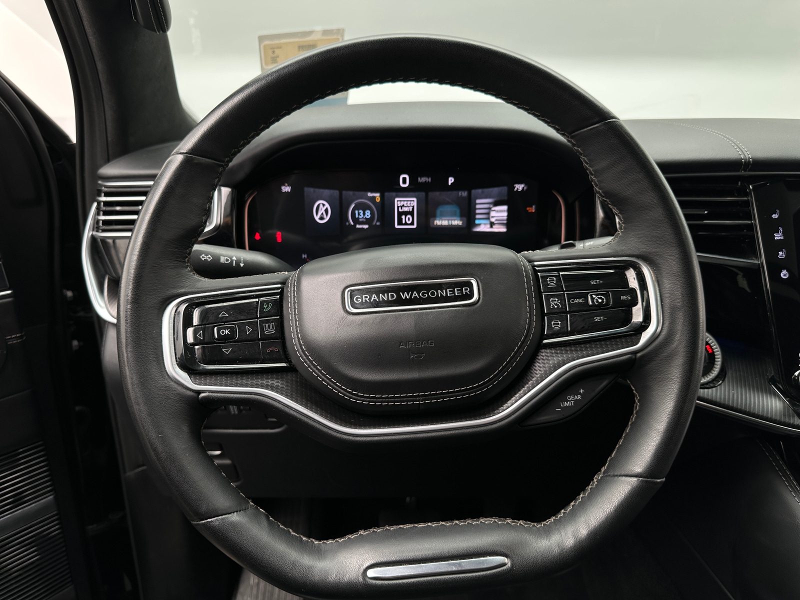 Thumbnail: 2024 Jeep Grand Wagoneer L - 4