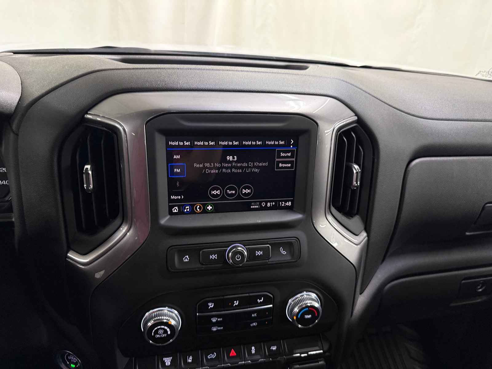 Thumbnail: 2024 GMC Sierra 2500 - 3