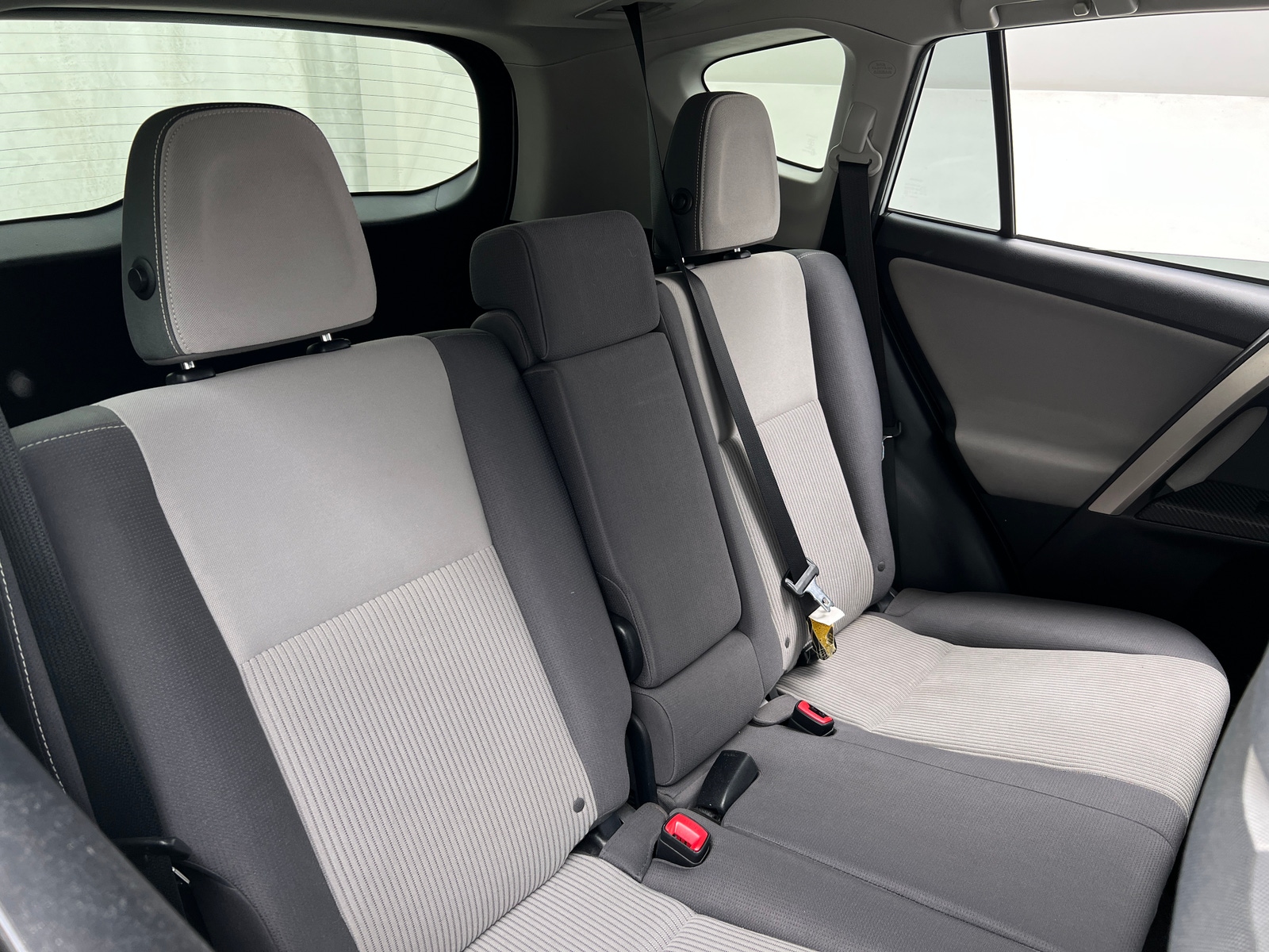 Thumbnail: 2015 Toyota RAV4 - 6