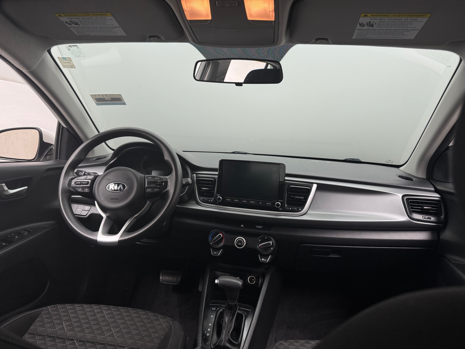 Thumbnail: 2021 Kia Rio - 3