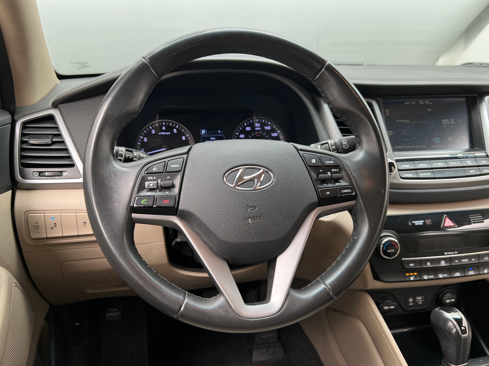 Thumbnail: 2017 Hyundai Tucson - 4