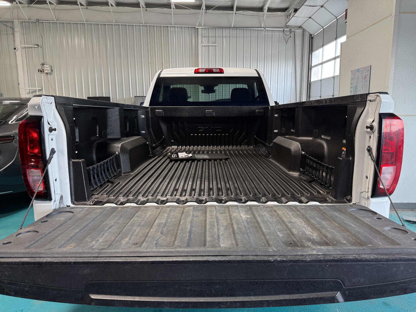 Thumbnail: 2024 GMC Sierra 1500 - 6
