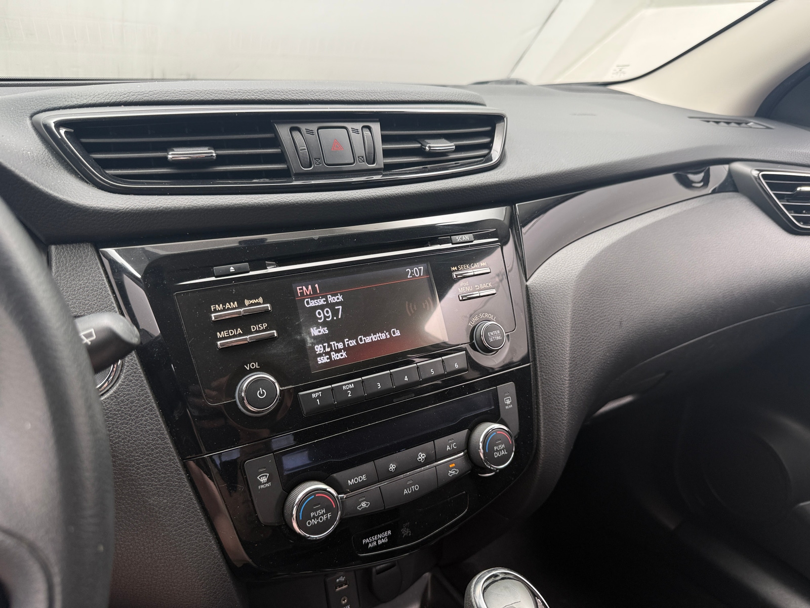 Thumbnail: 2018 Nissan Rogue Sport - 4