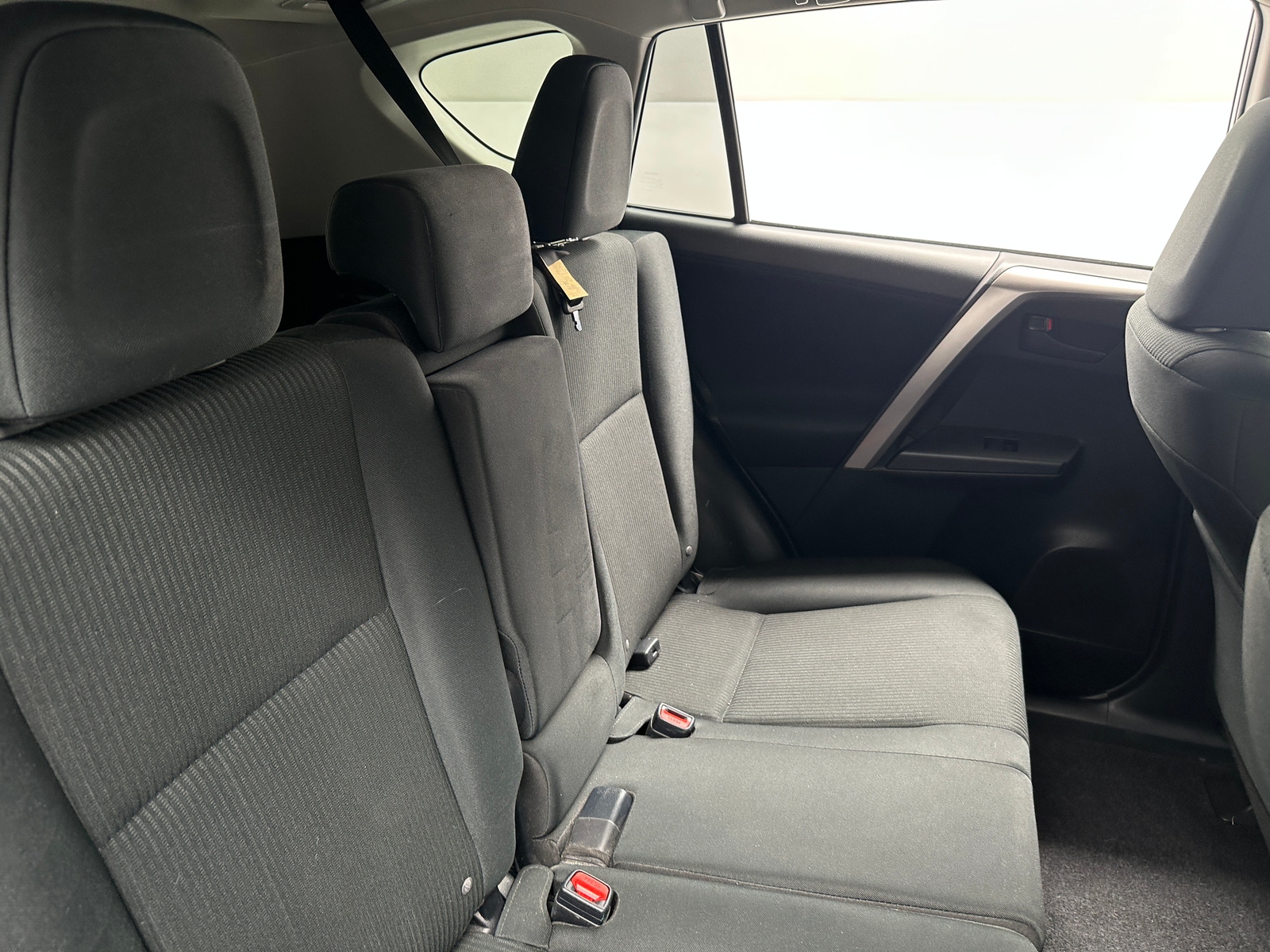 Thumbnail: 2018 Toyota RAV4 - 6