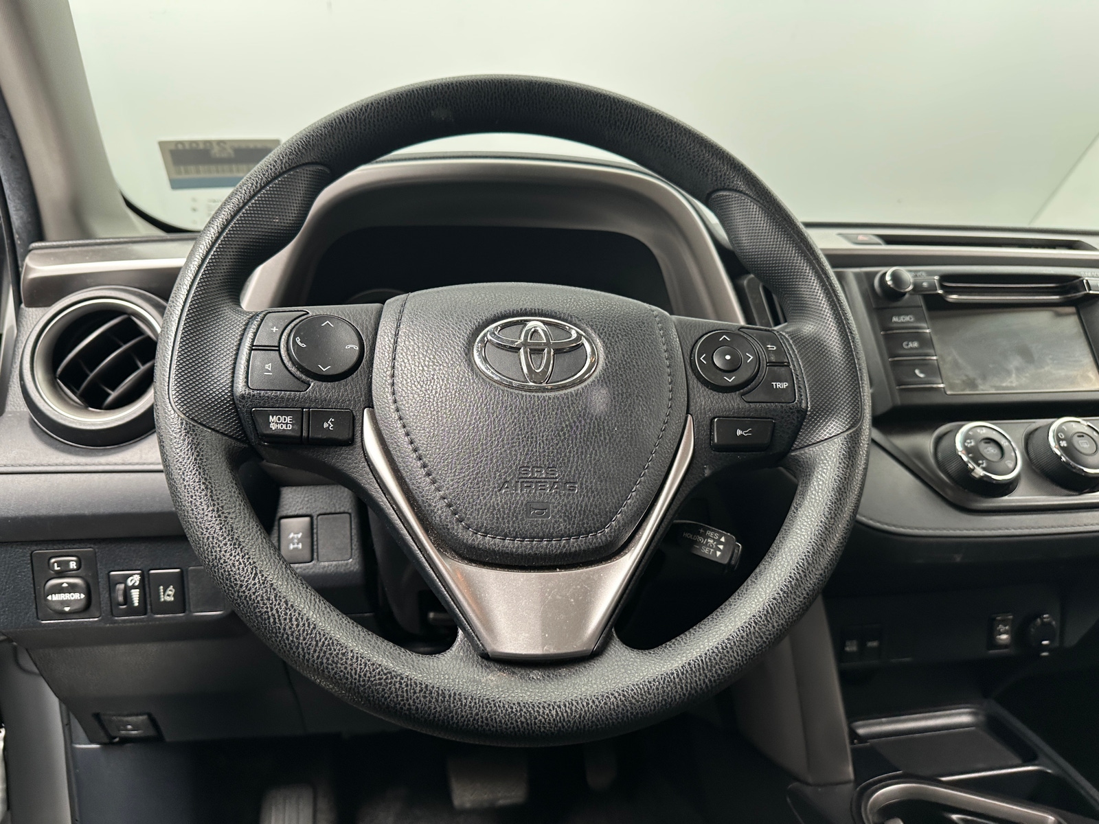 Thumbnail: 2018 Toyota RAV4 - 5