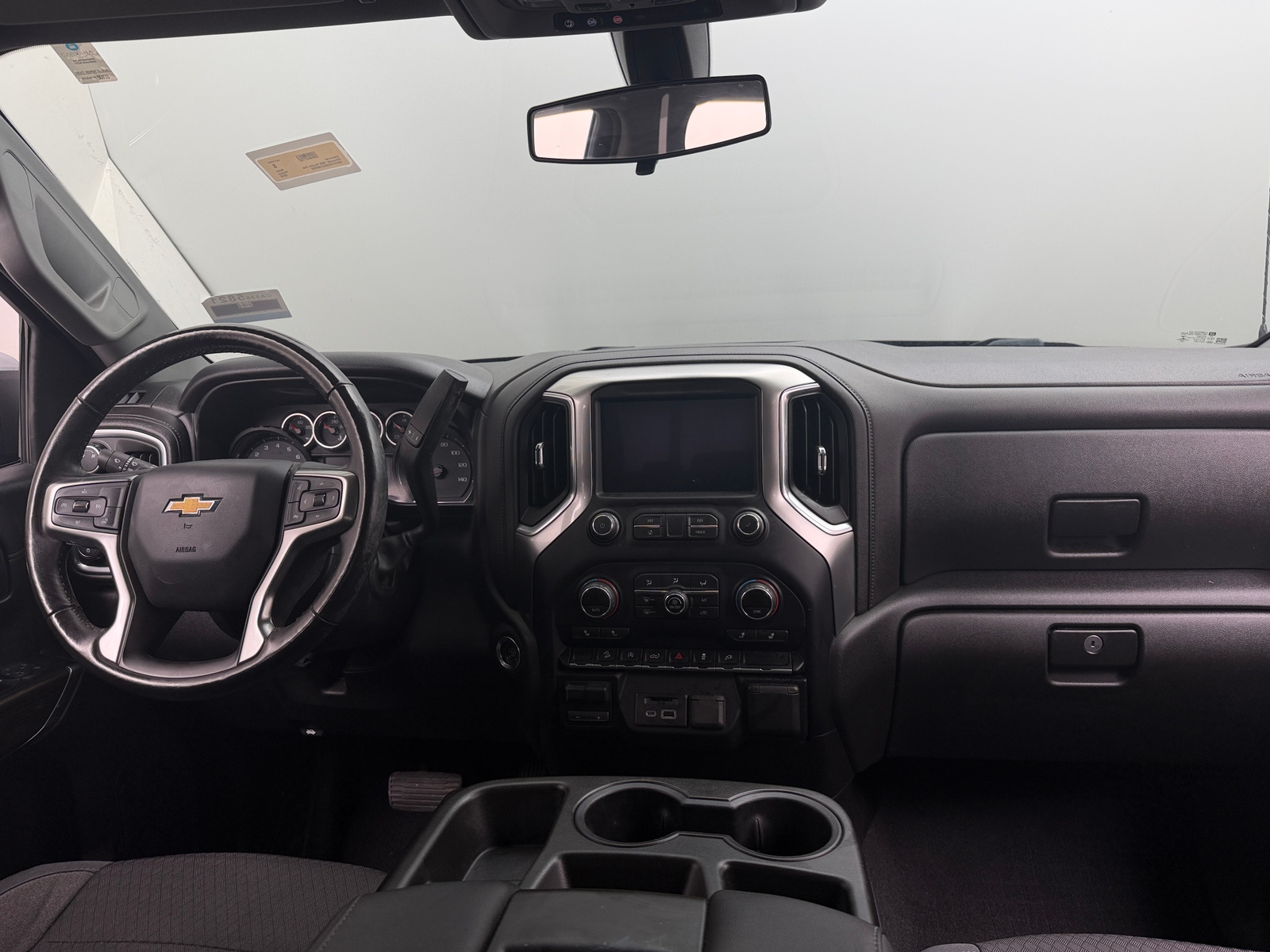 Thumbnail: 2019 Chevrolet Silverado 1500 - 3