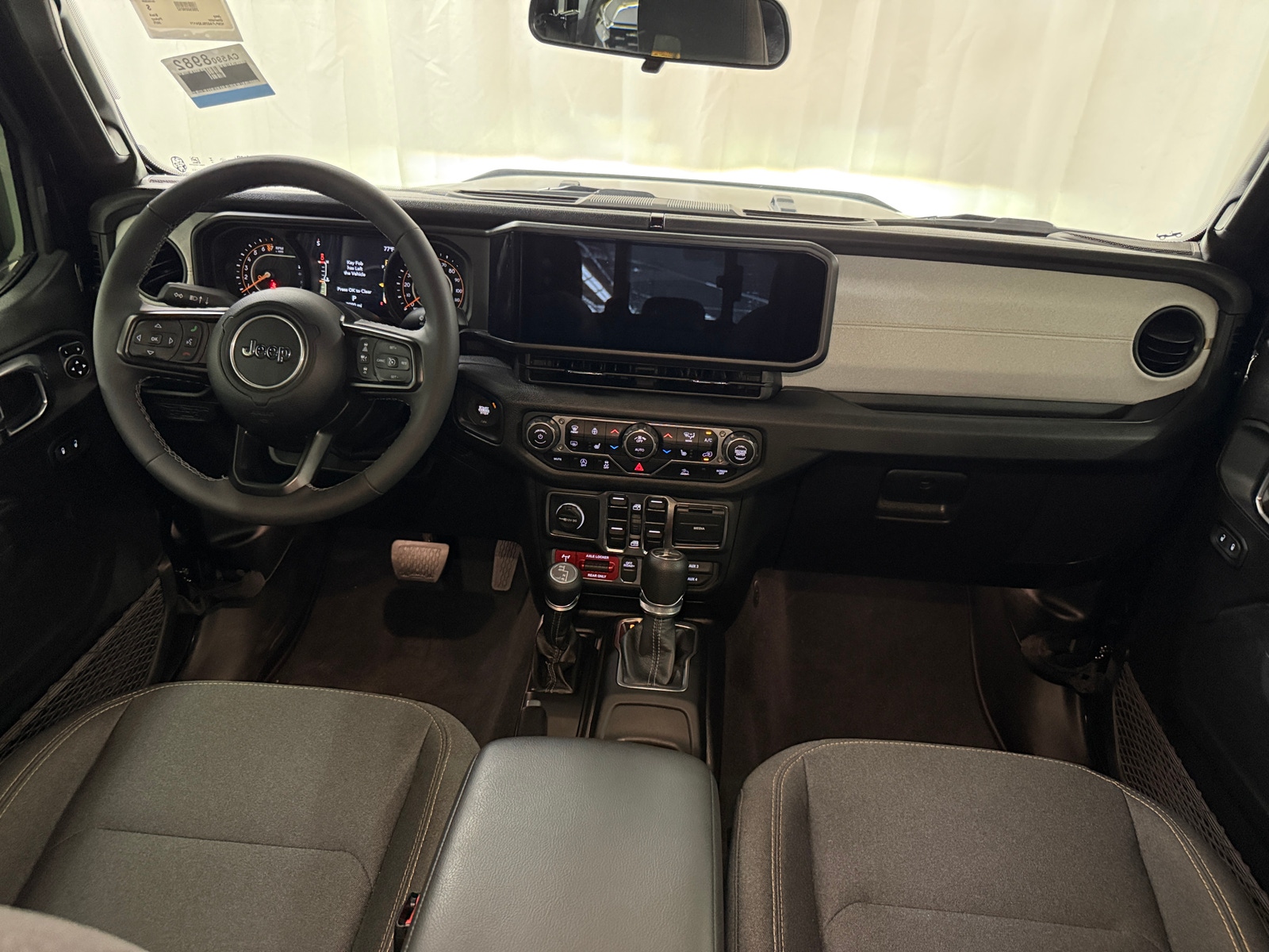 Thumbnail: 2025 Jeep Gladiator - 3