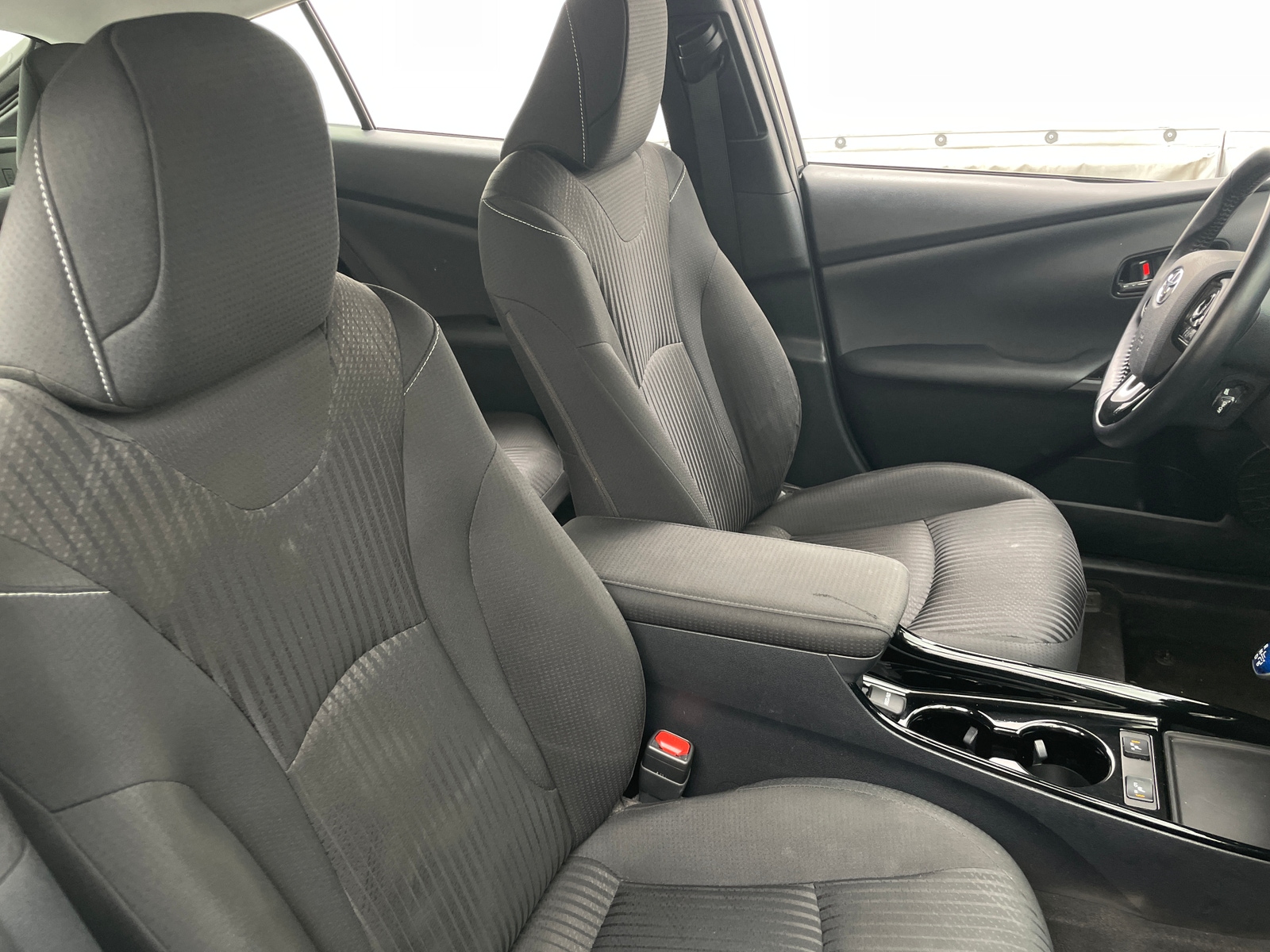 Thumbnail: 2021 Toyota Prius Prime - 2