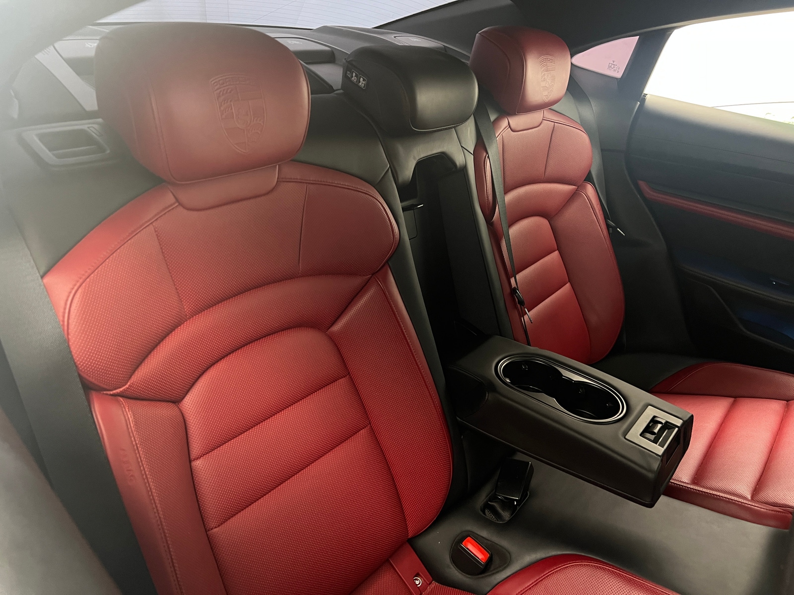 Thumbnail: 2021 Porsche Taycan - 5