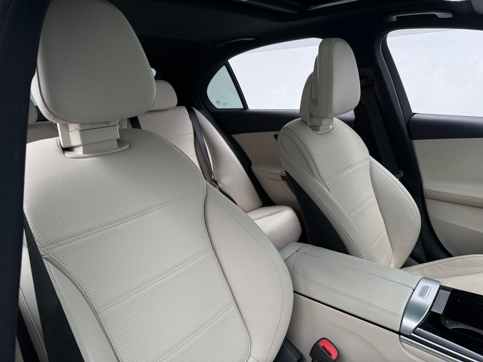 Thumbnail: 2023 Mercedes-Benz C-Class - 2