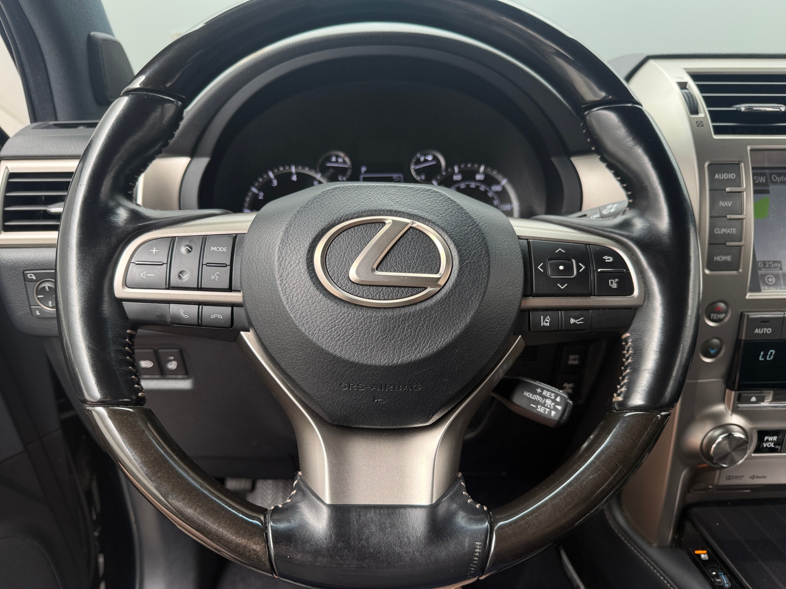 Thumbnail: 2021 Lexus GX - 4