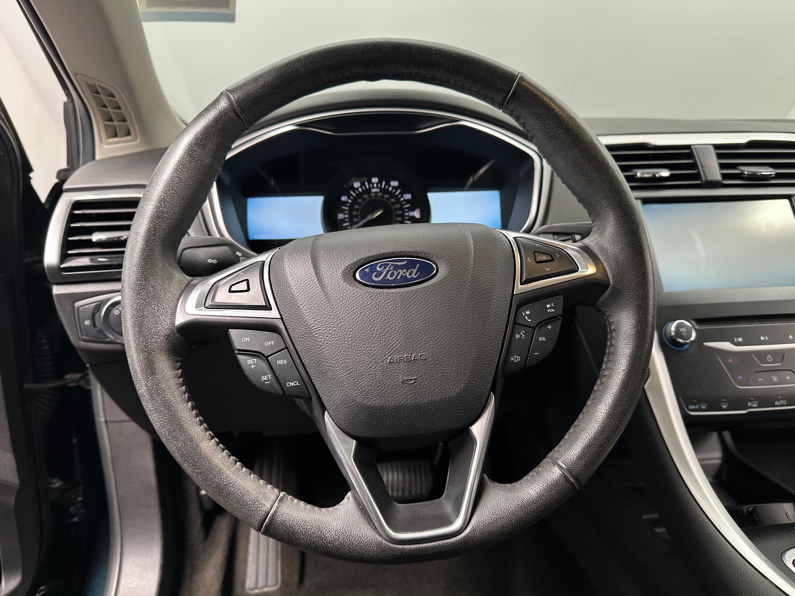Thumbnail: 2014 Ford Fusion - 5