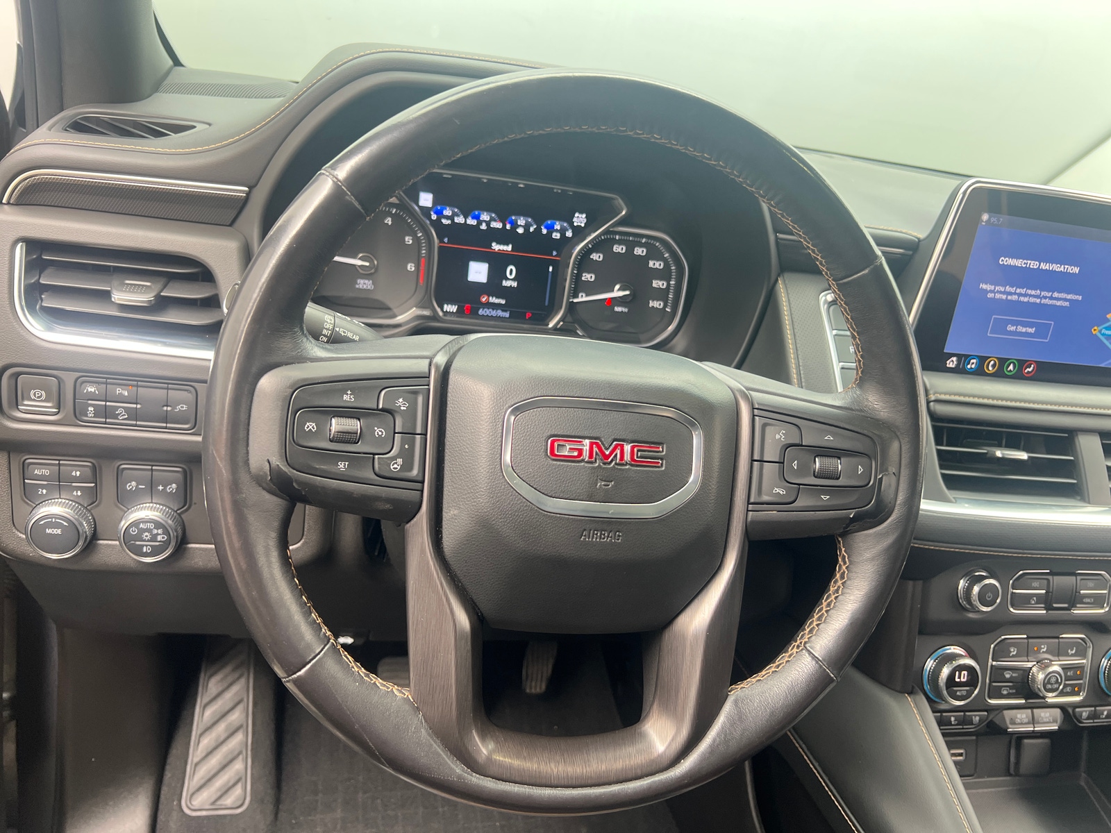 Thumbnail: 2021 GMC Yukon XL - 4