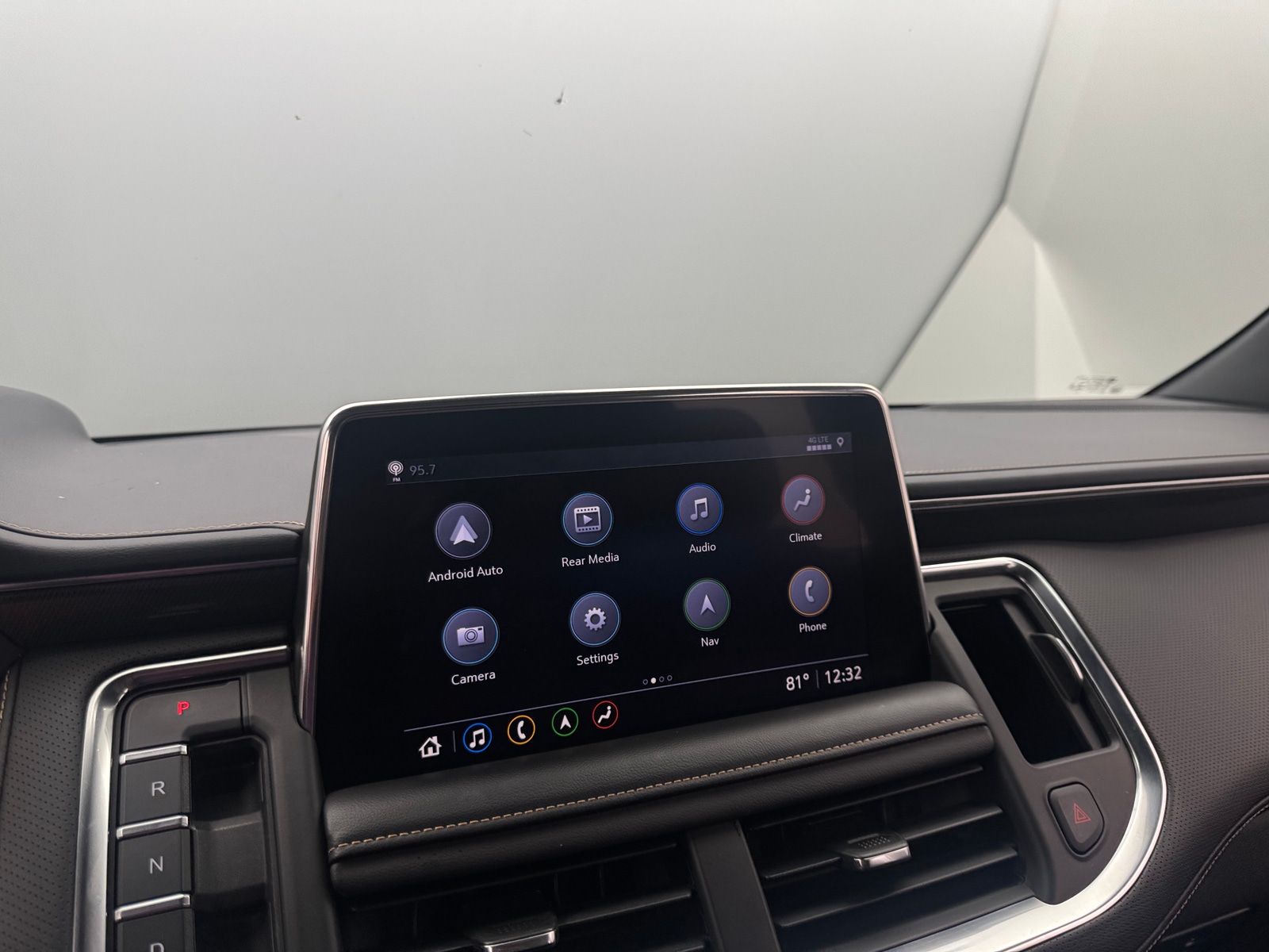 Thumbnail: 2021 GMC Yukon XL - 3