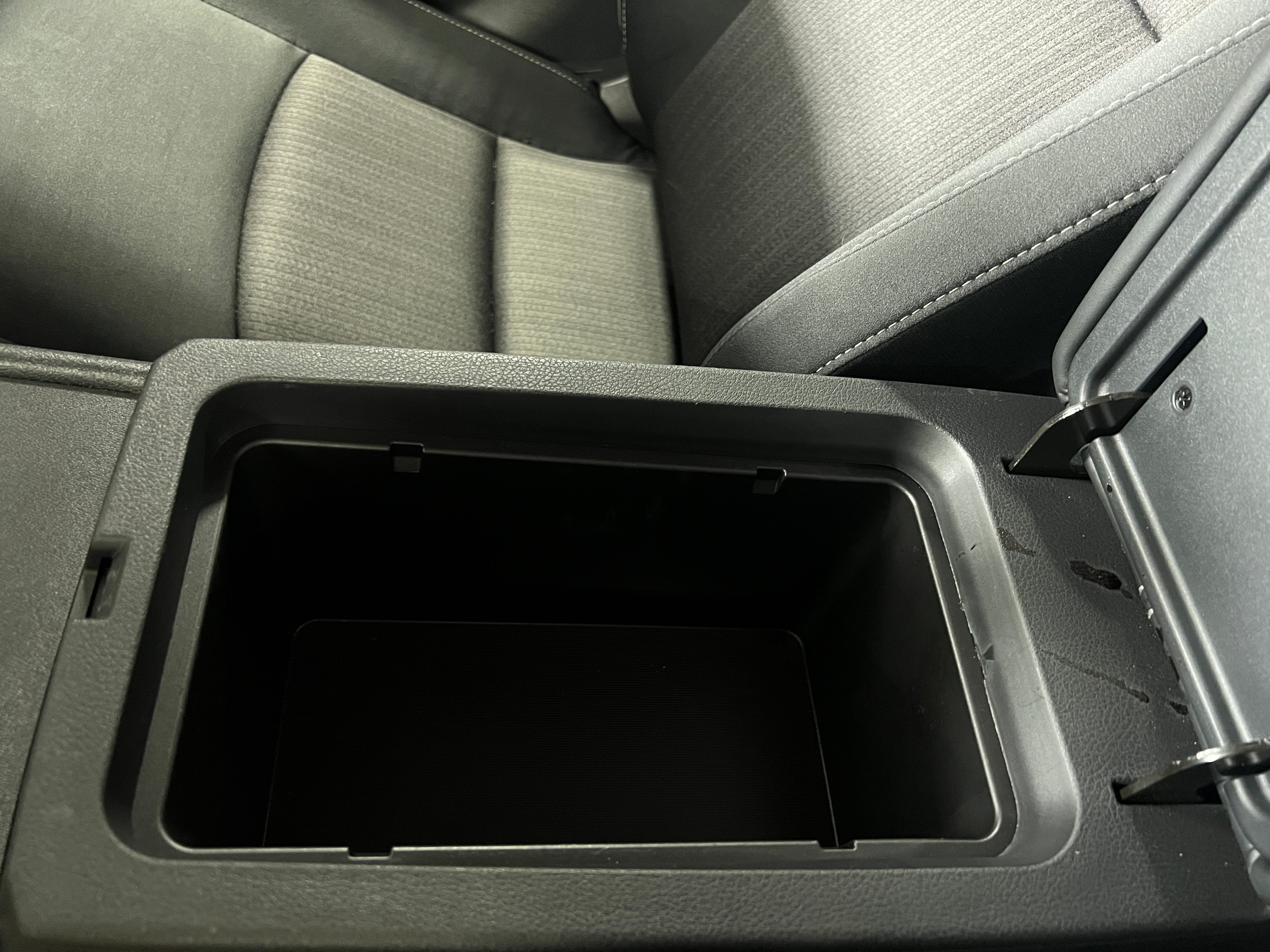 2025 Nissan Altima SV - Photo 13