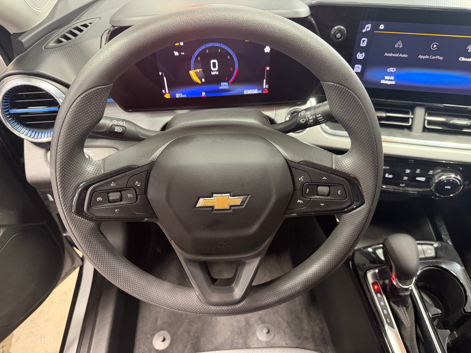 Thumbnail: 2025 Chevrolet Trax - 5