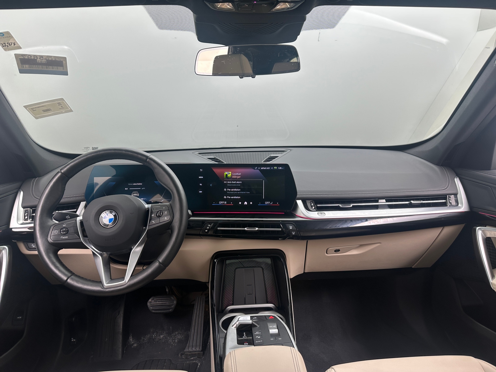 Thumbnail: 2025 BMW X1 - 2