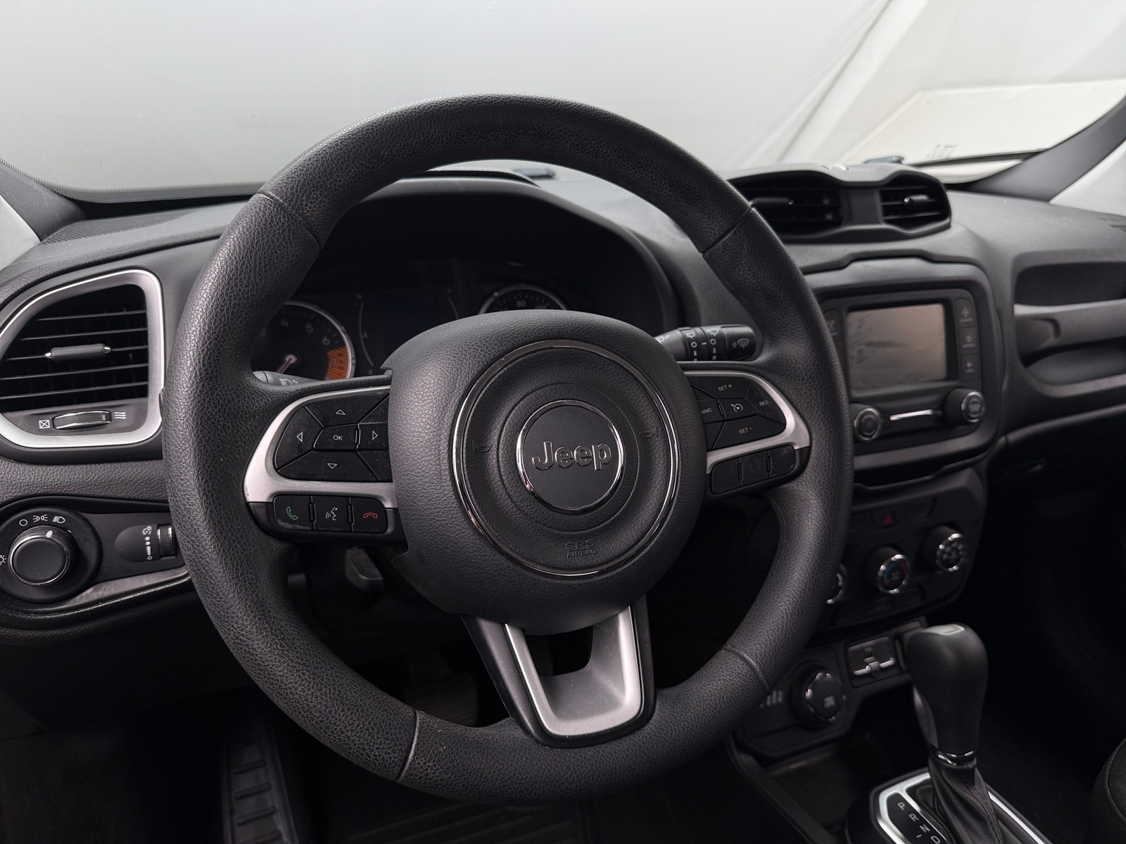Thumbnail: 2019 Jeep Renegade - 5