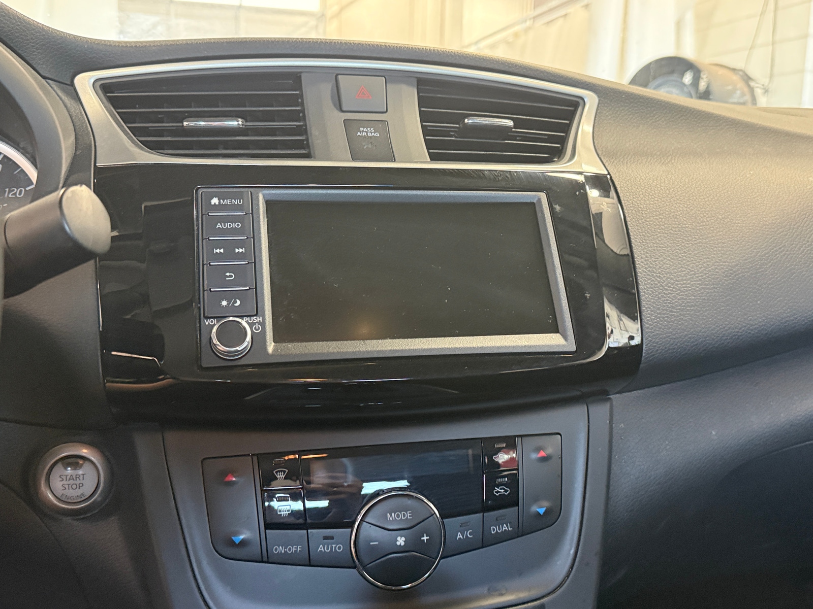 Thumbnail: 2019 Nissan Sentra - 4