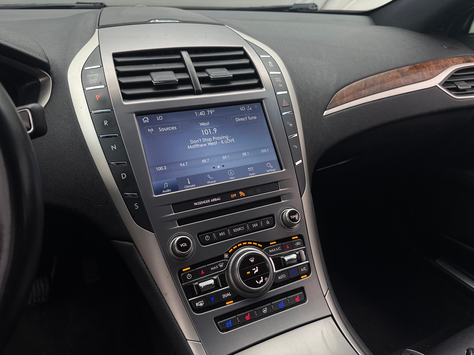 Thumbnail: 2020 Lincoln MKZ - 3