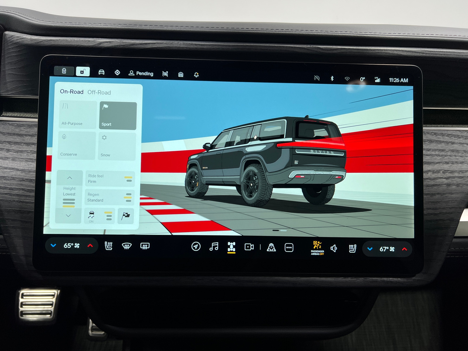 Thumbnail: 2023 Rivian R1S - 3