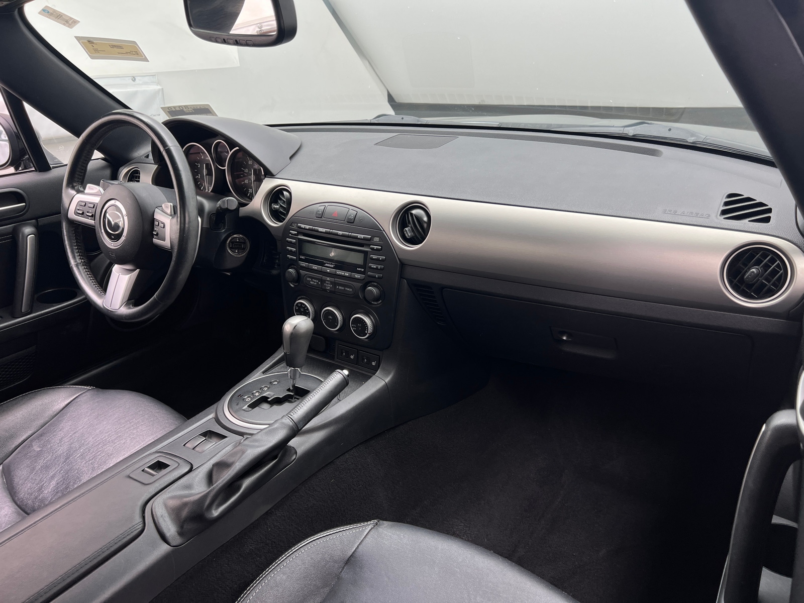Thumbnail: 2010 Mazda MX-5 Miata - 2
