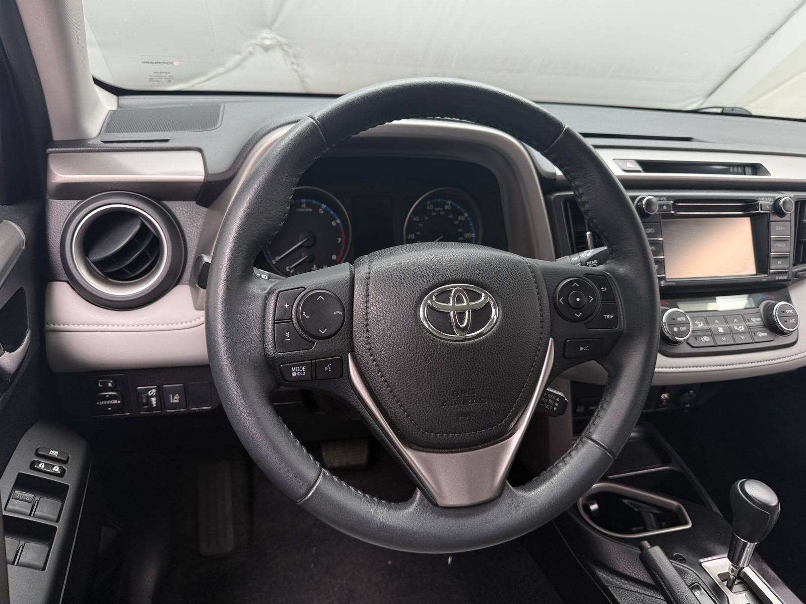 Thumbnail: 2017 Toyota RAV4 - 5
