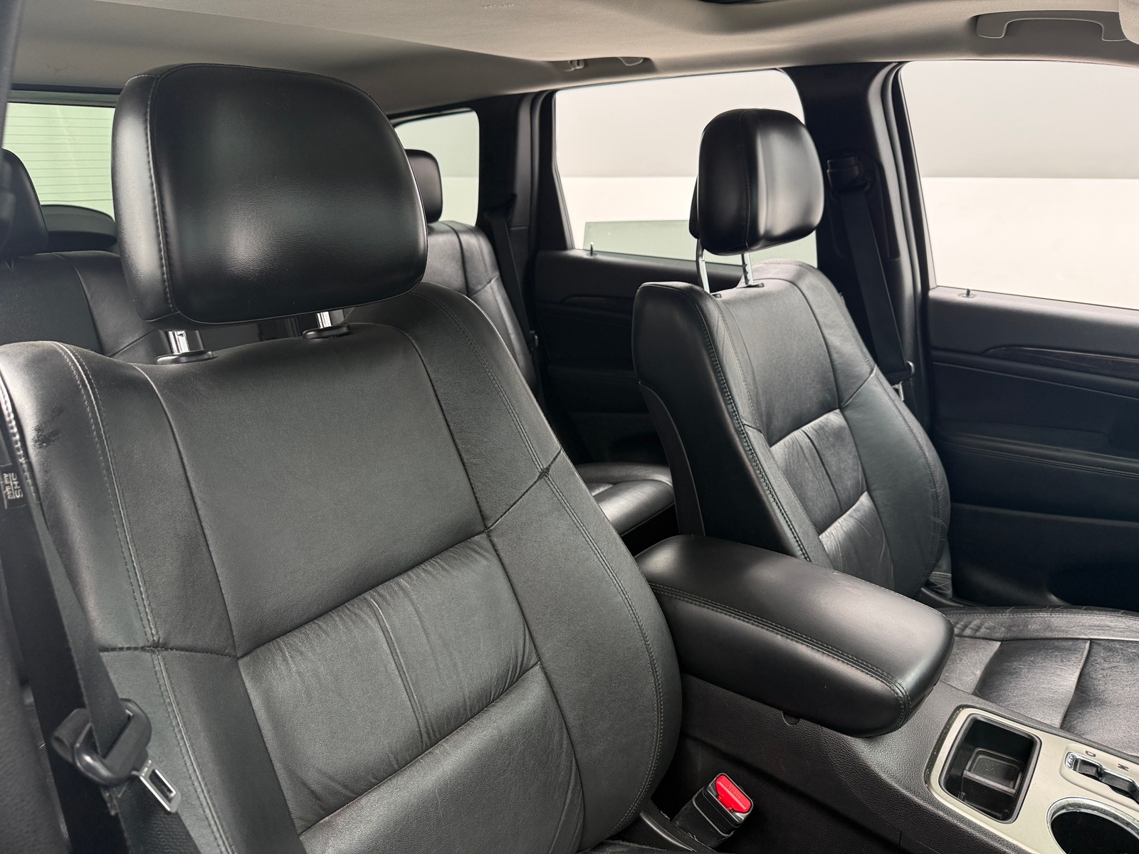 Thumbnail: 2013 Jeep Grand Cherokee - 2