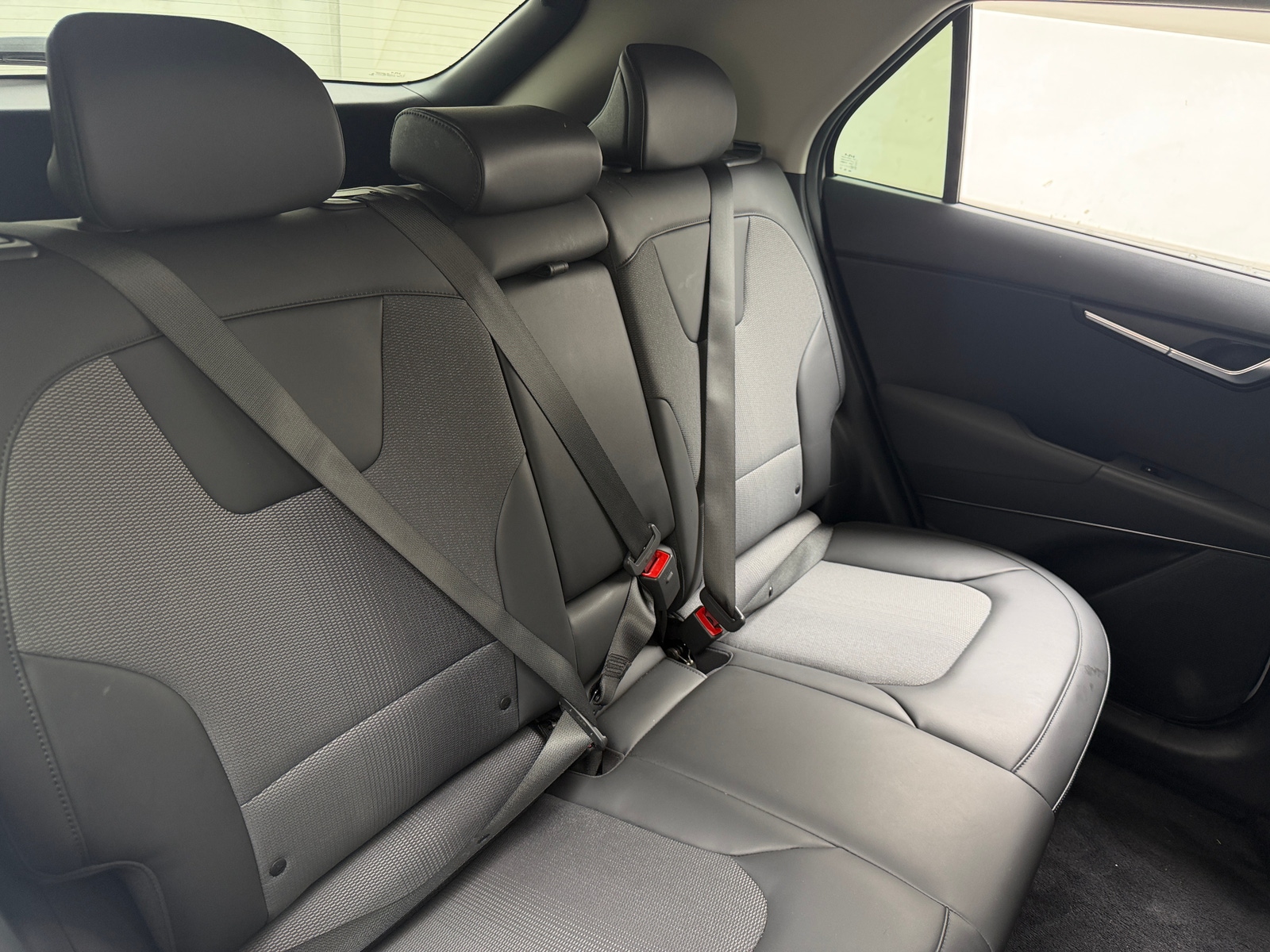 Thumbnail: 2024 Kia Niro - 6