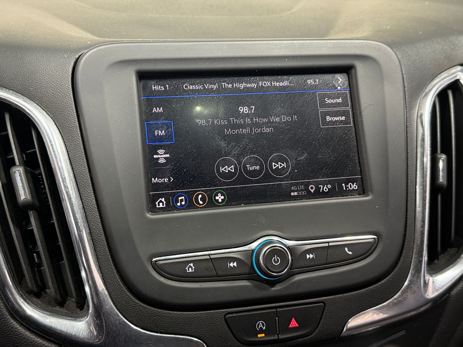 Thumbnail: 2023 Chevrolet Equinox - 4