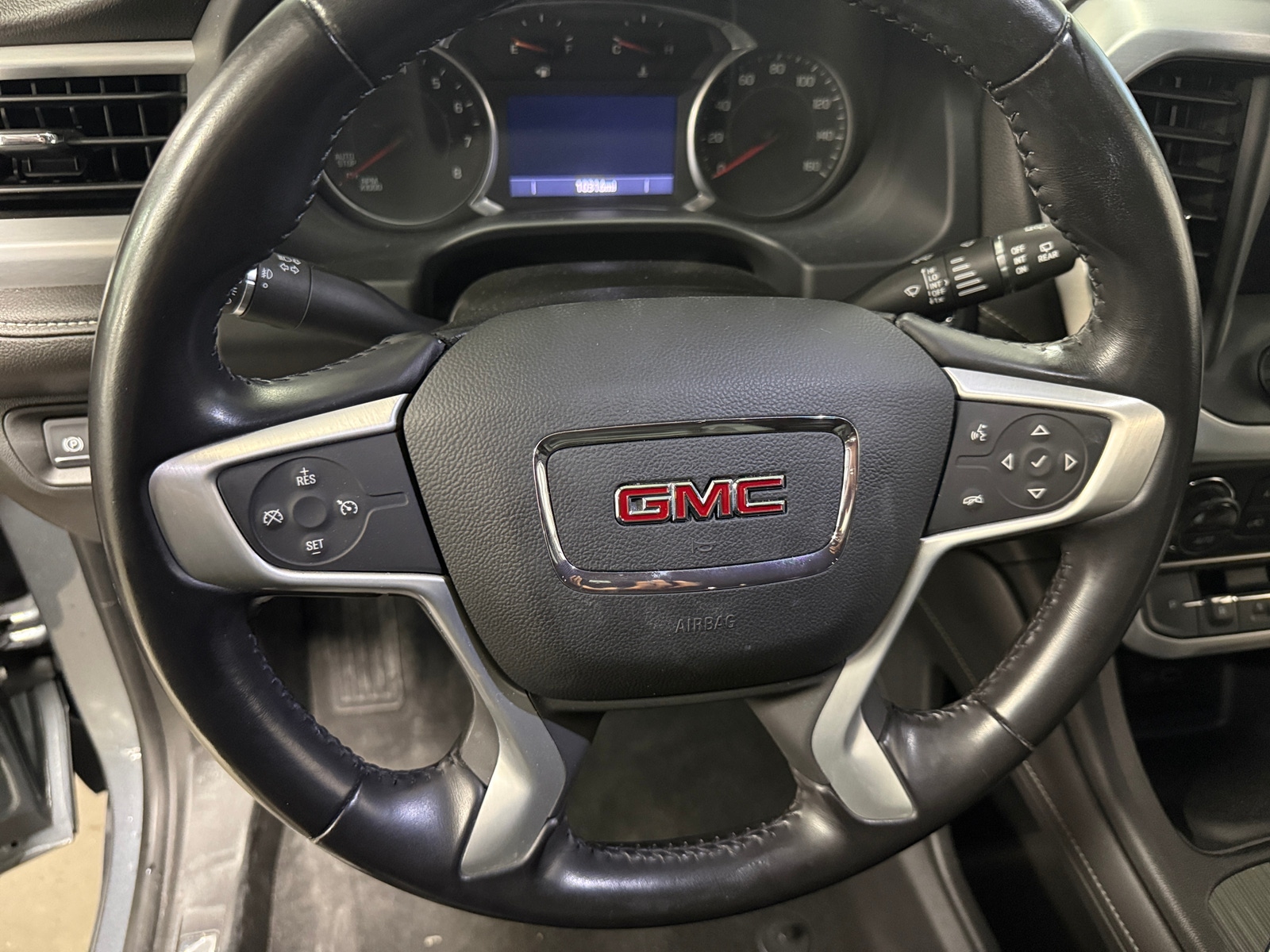 Thumbnail: 2020 GMC Acadia - 4
