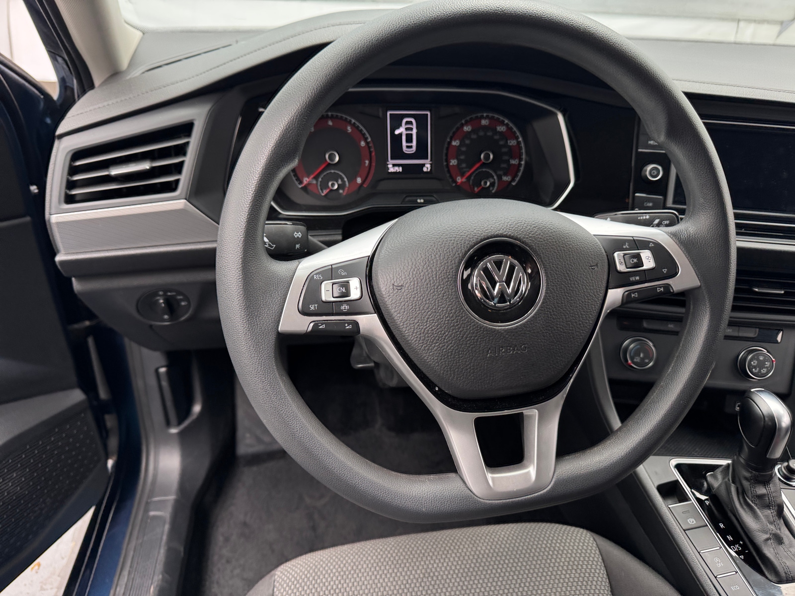 Thumbnail: 2019 Volkswagen Jetta - 5