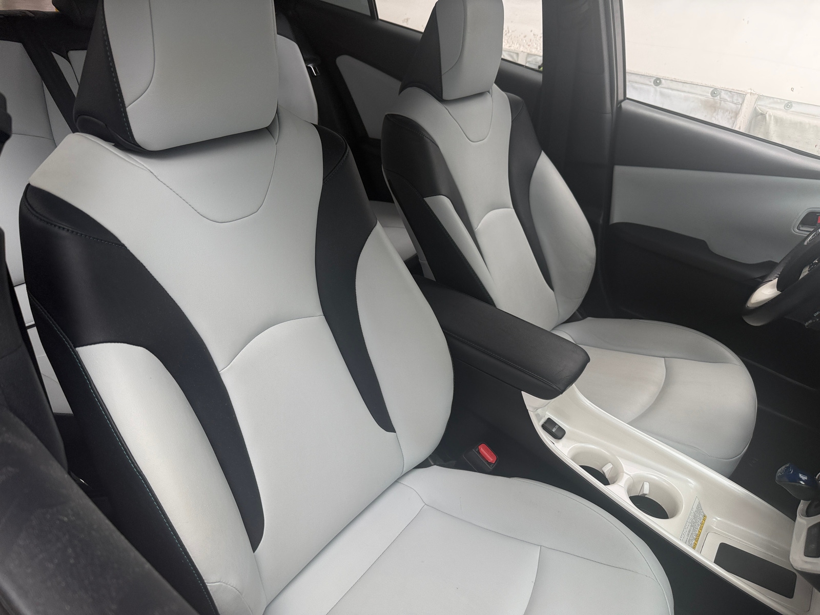 Thumbnail: 2017 Toyota Prius - 2