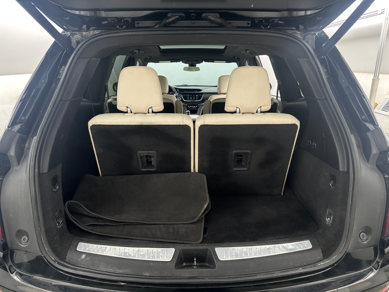Thumbnail: 2021 Cadillac XT6 - 6