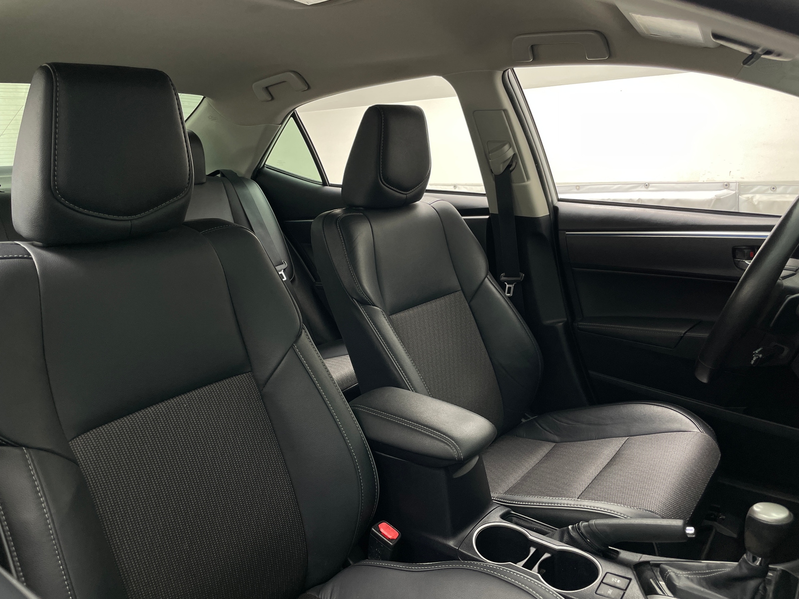 Thumbnail: 2014 Toyota Corolla - 2