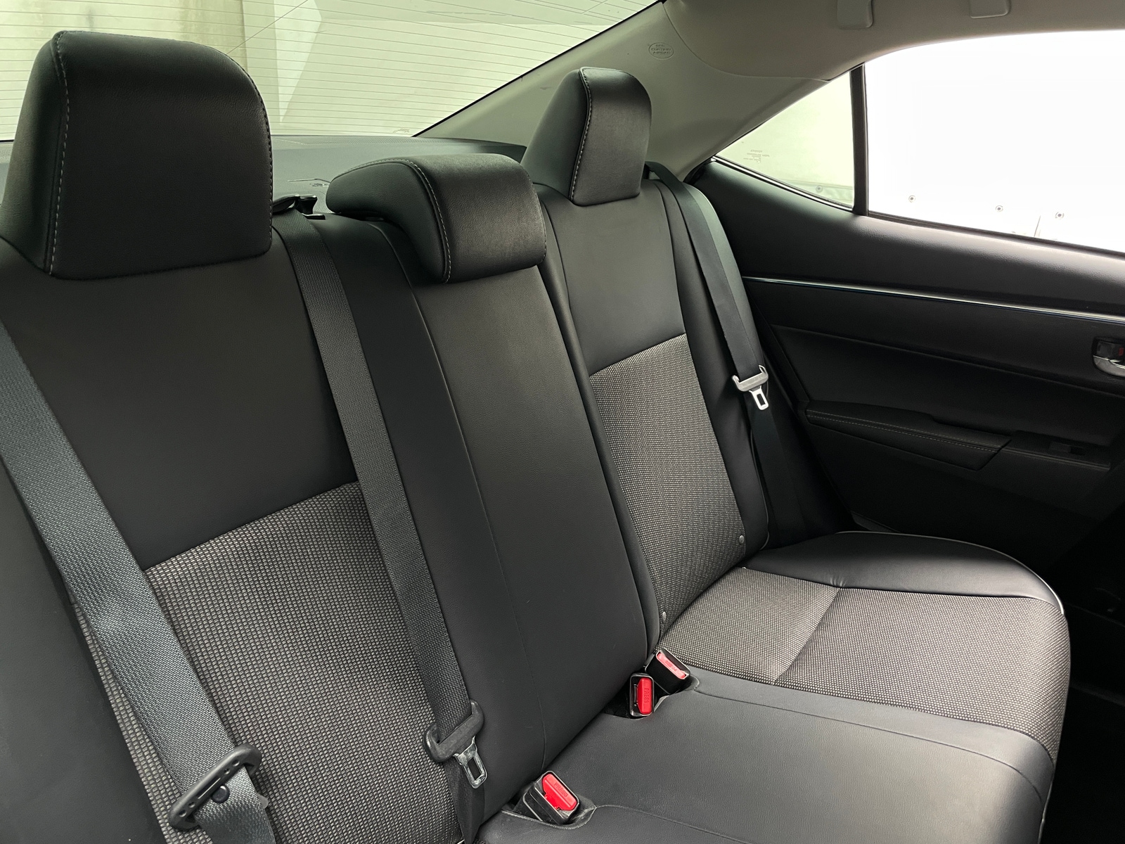 Thumbnail: 2014 Toyota Corolla - 6