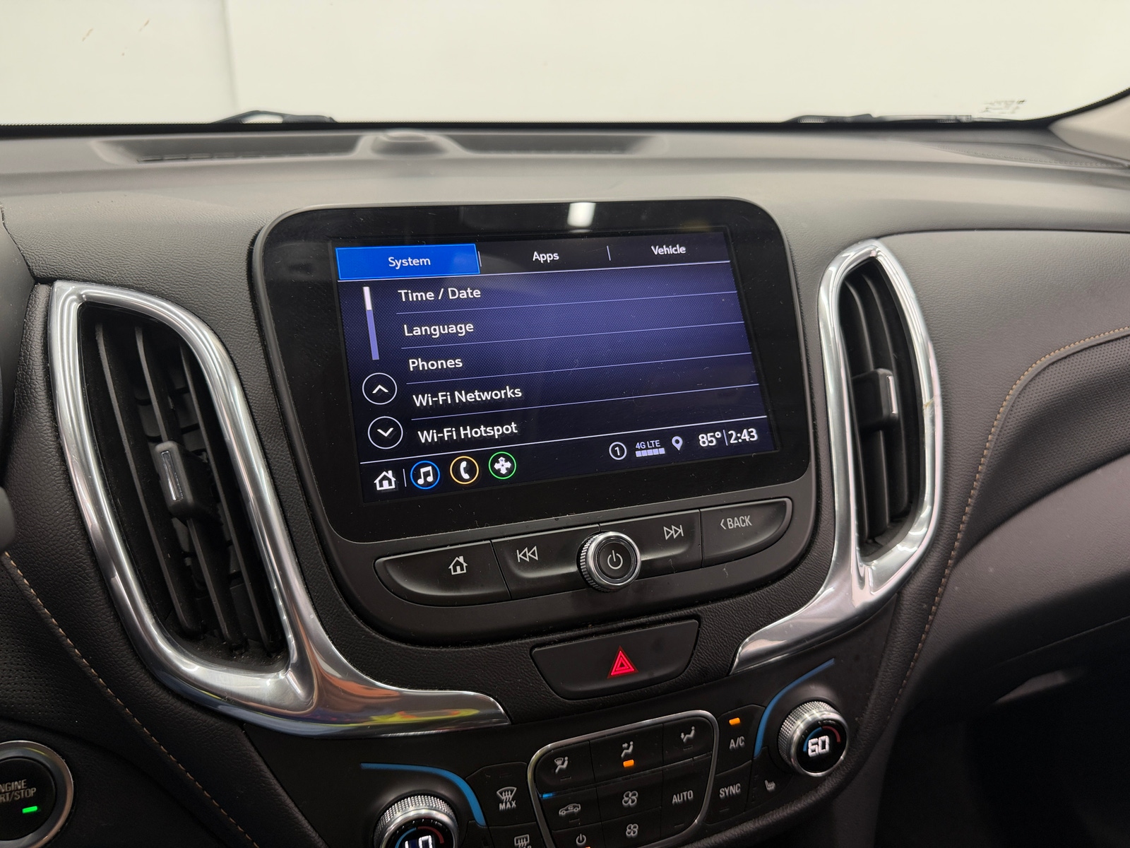 Thumbnail: 2019 Chevrolet Equinox - 3