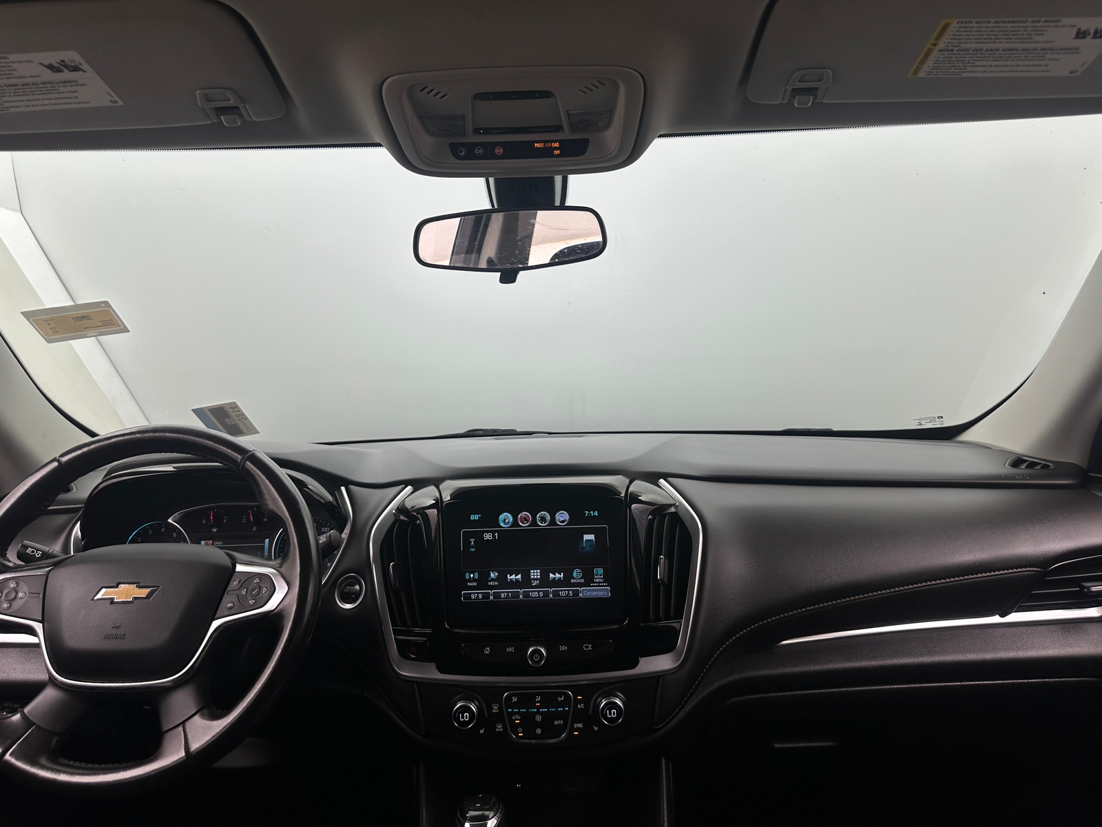 Thumbnail: 2019 Chevrolet Traverse - 3
