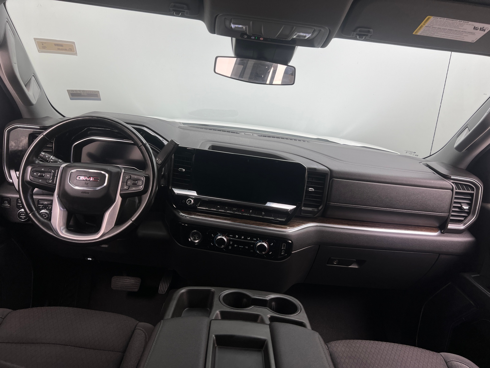 Thumbnail: 2023 GMC Sierra 1500 - 3