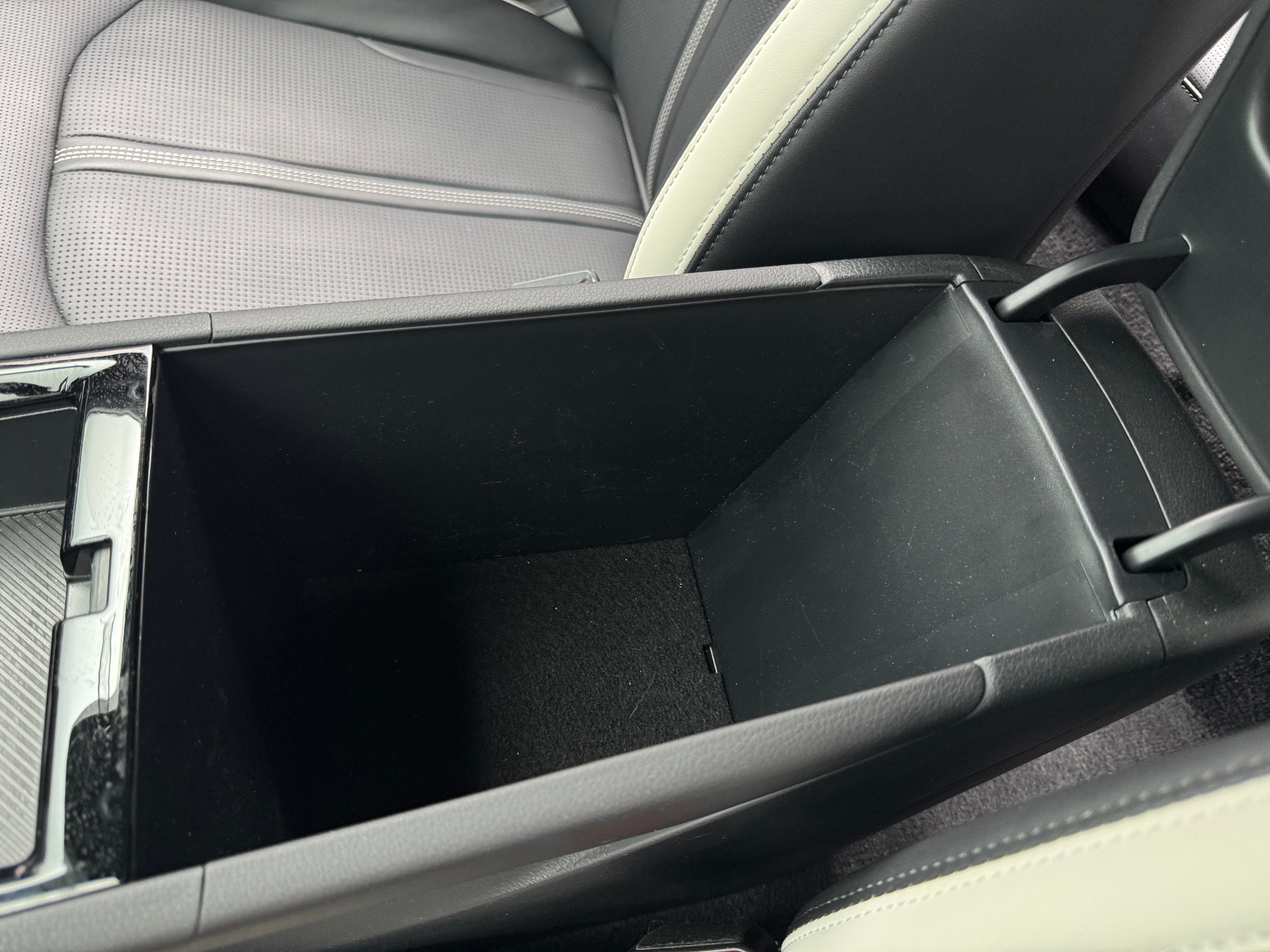 2025 Kia K5 GT-Line - Photo 14
