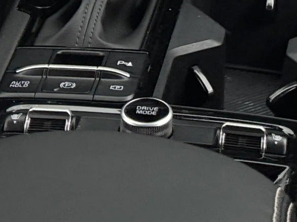 2025 Kia K5 GT-Line - Photo 18