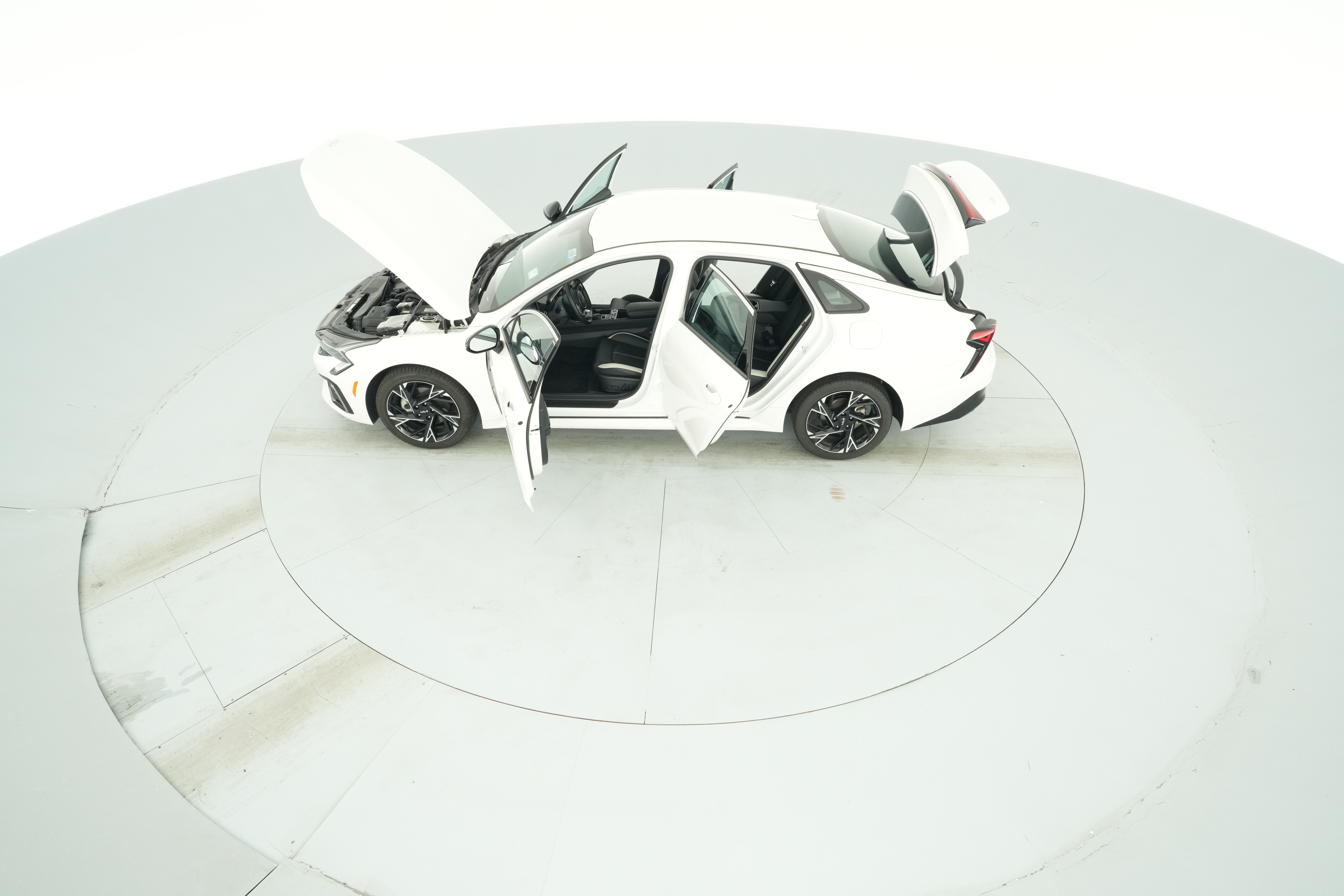 2025 Kia K5 GT-Line - Photo 43