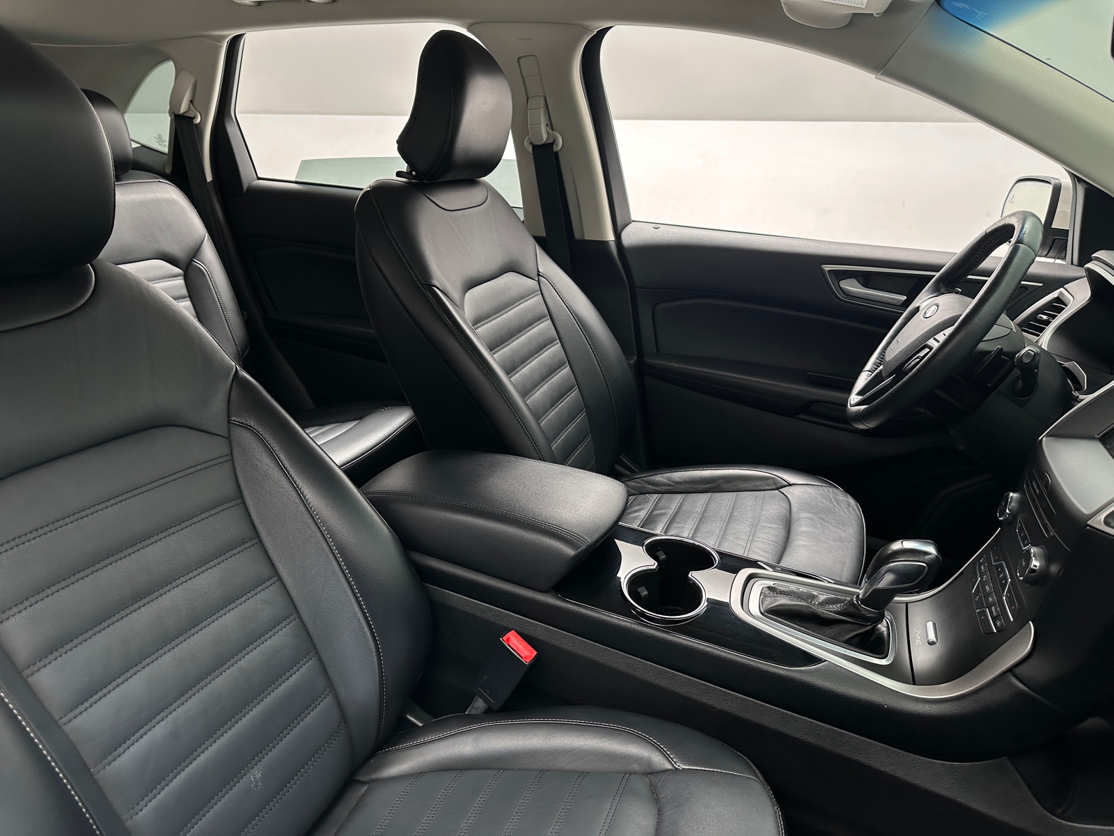 Thumbnail: 2017 Ford Edge - 2