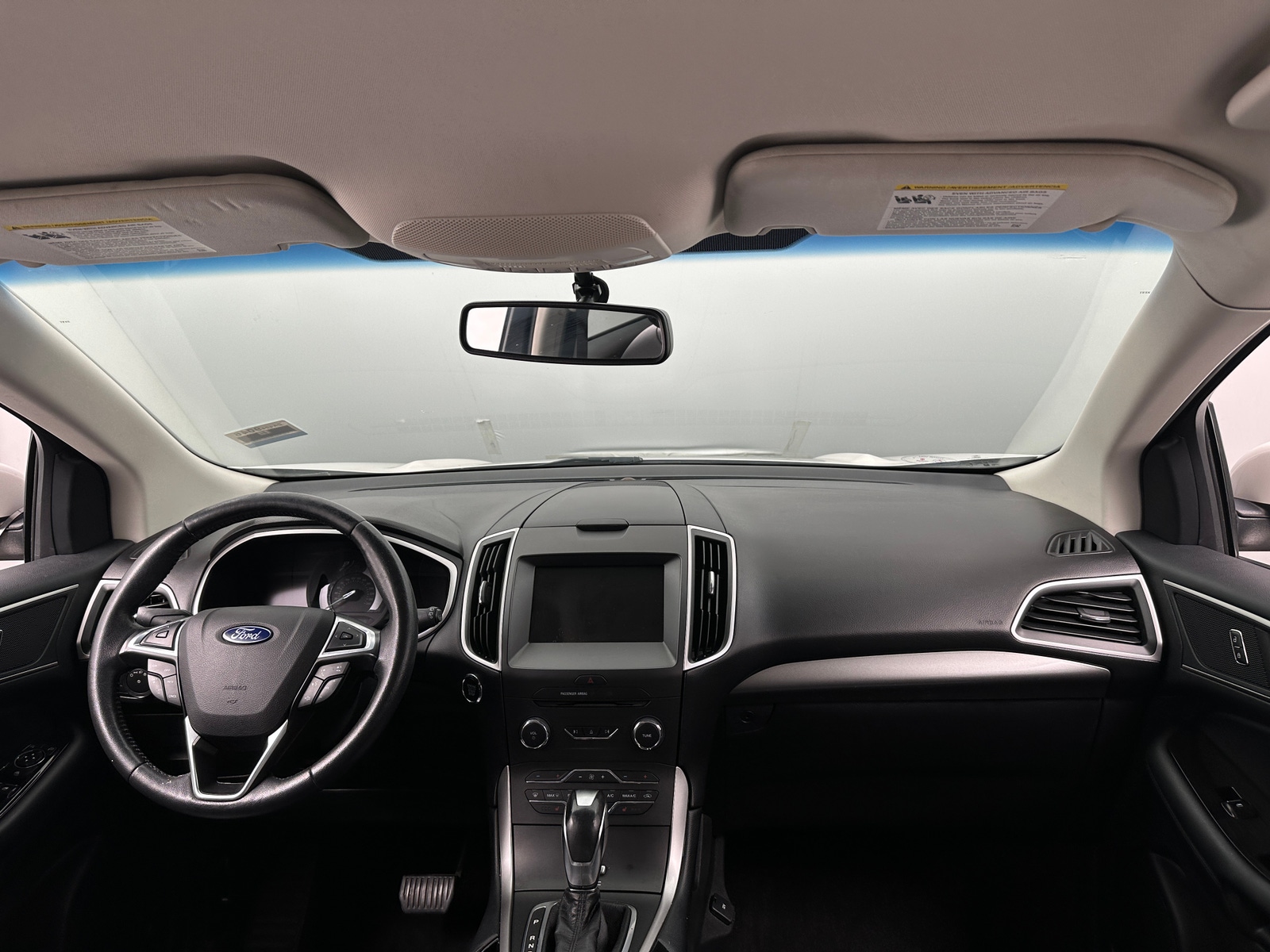 Thumbnail: 2017 Ford Edge - 3