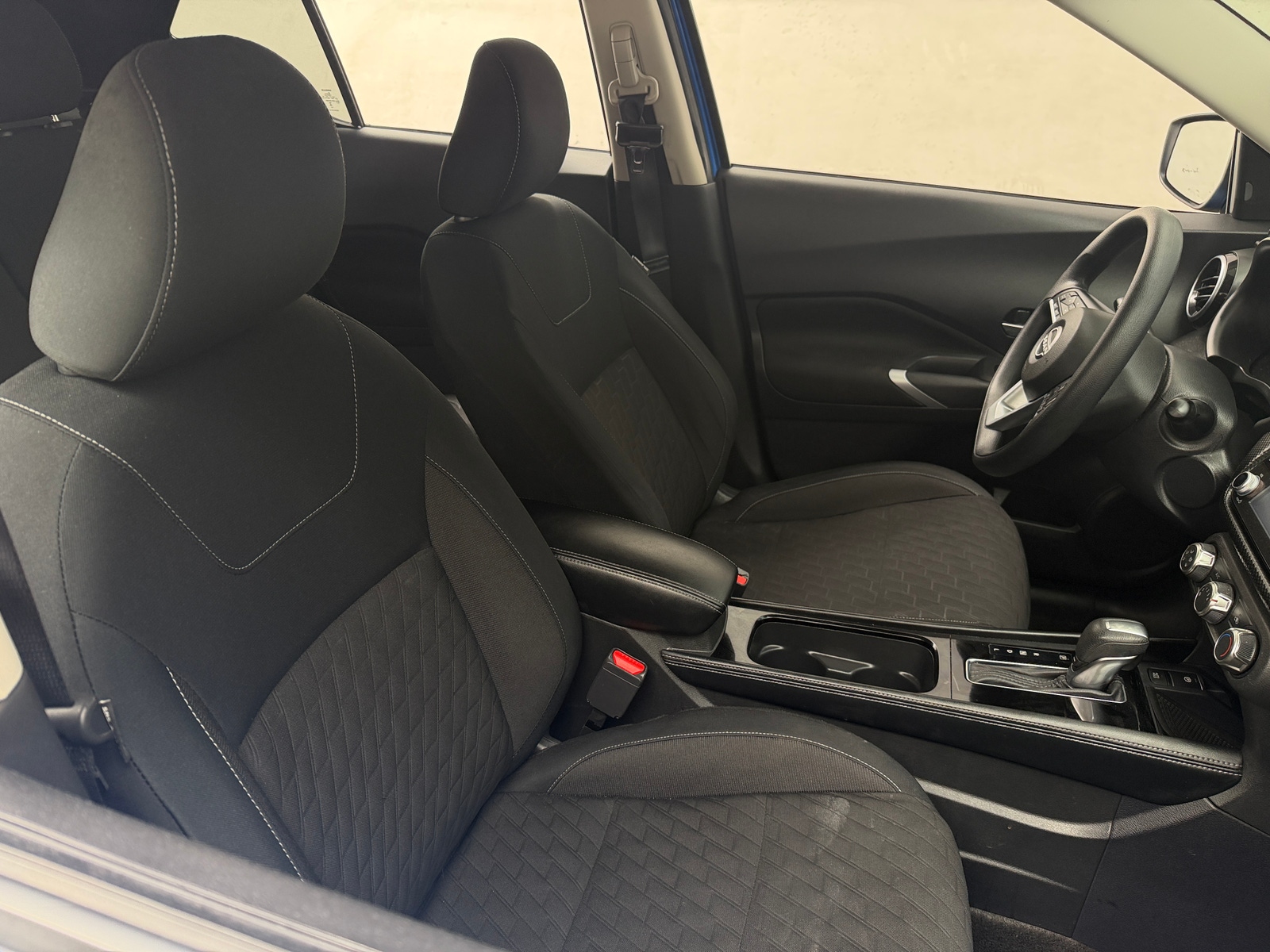 Thumbnail: 2023 Nissan Kicks - 2