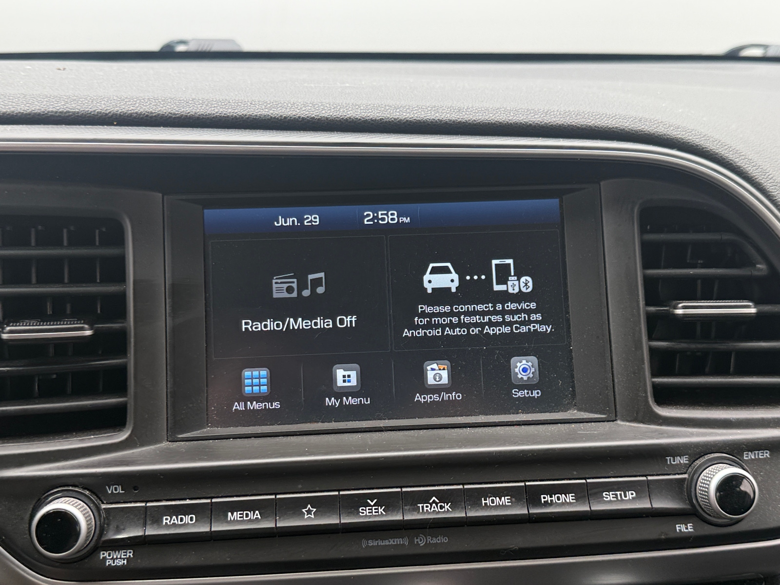 Thumbnail: 2020 Hyundai Elantra - 4
